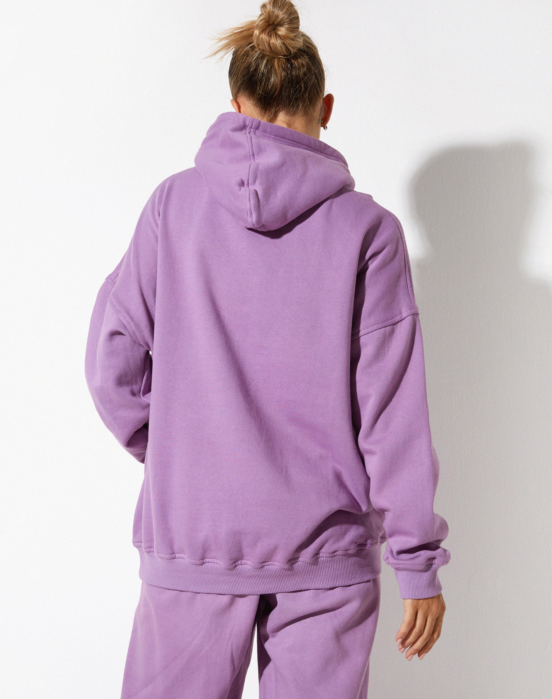 image de Oversize Hoodie in Lavender Retro Grade Embro