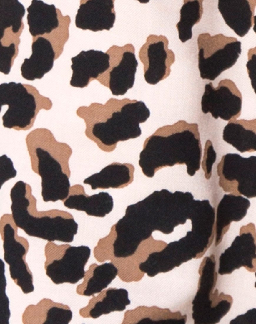 Image de la blouse Capella en panthère rose