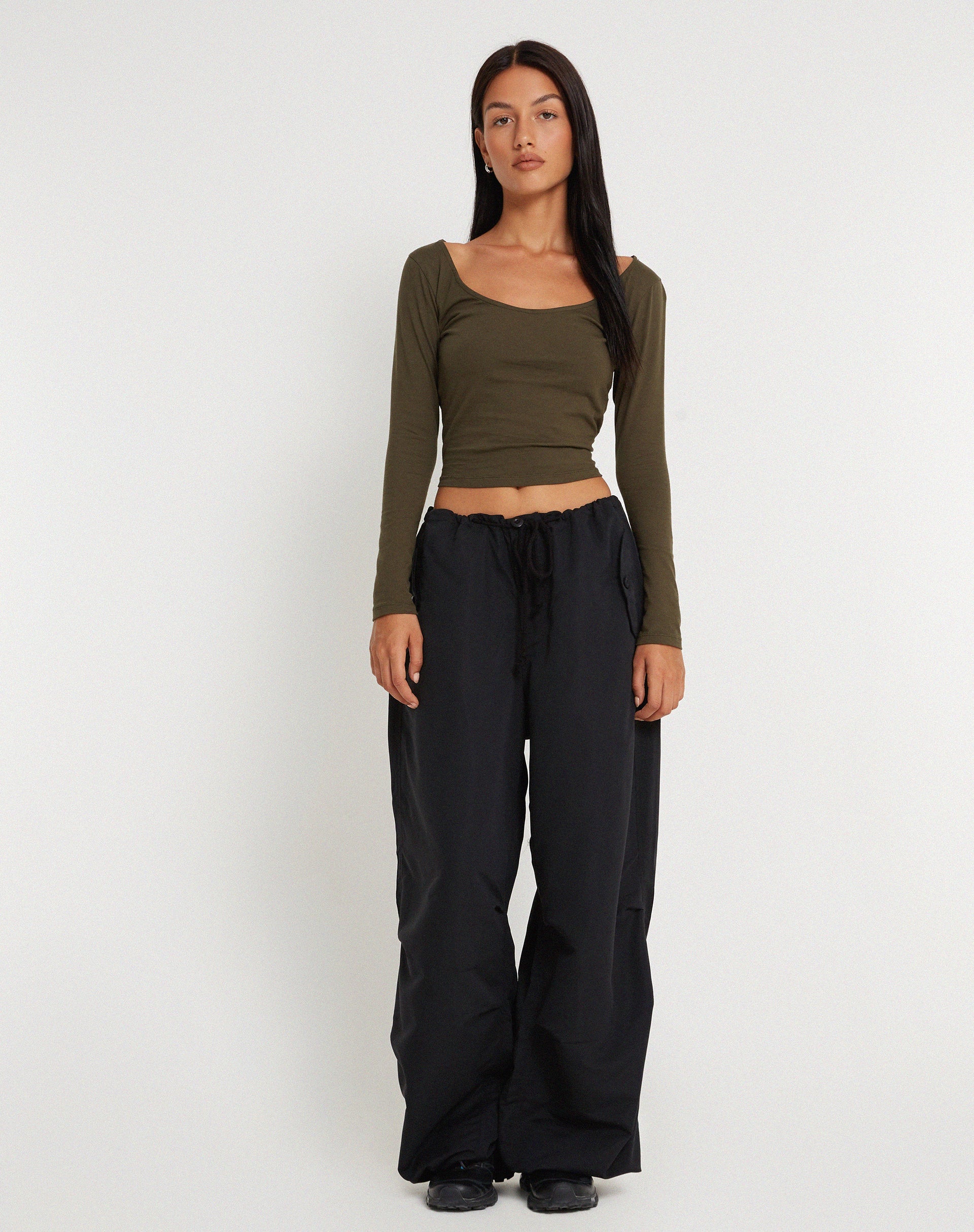 Image du pantalon Chute en microfibre noir
