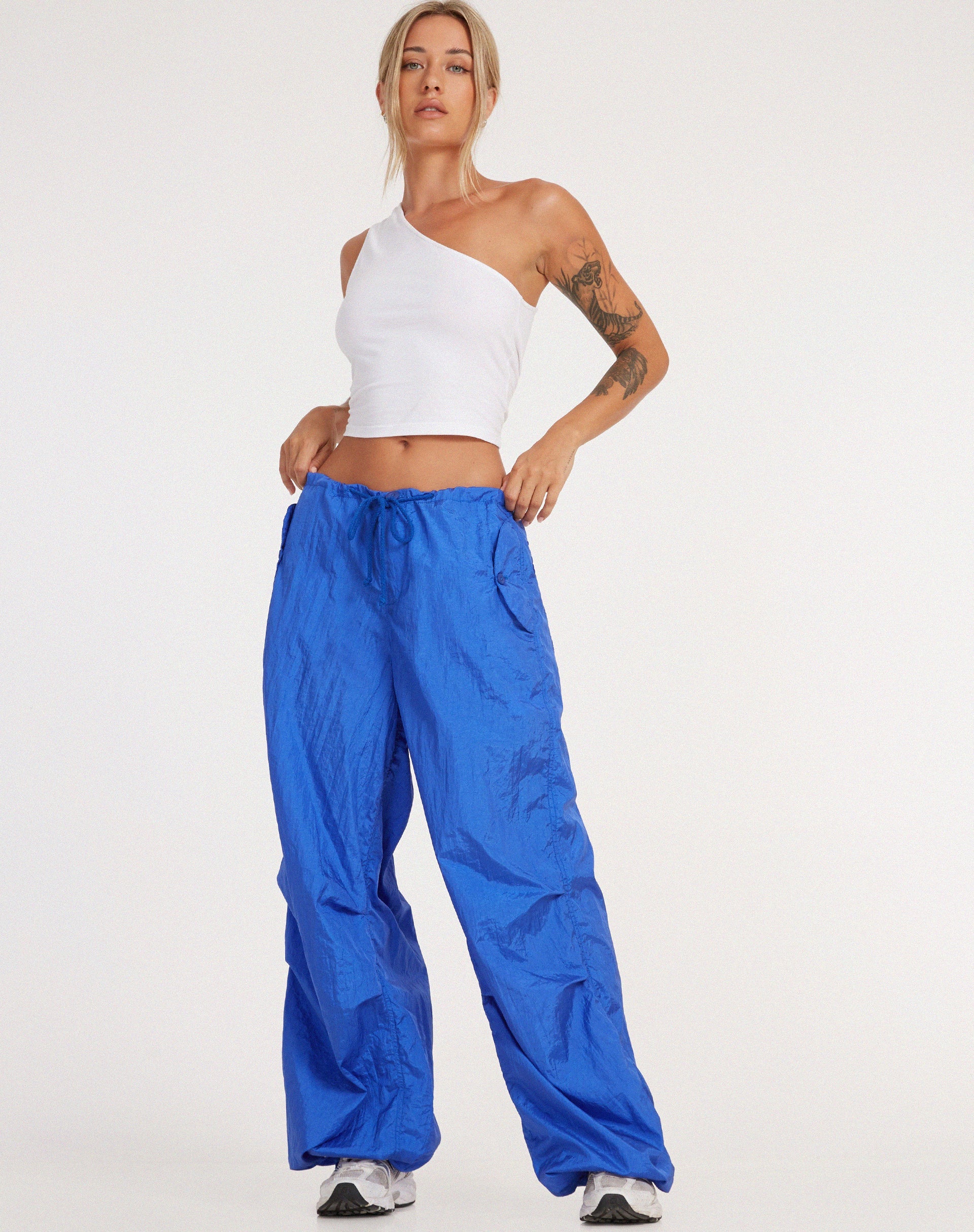 Image du pantalon Chute en bleu cobalt