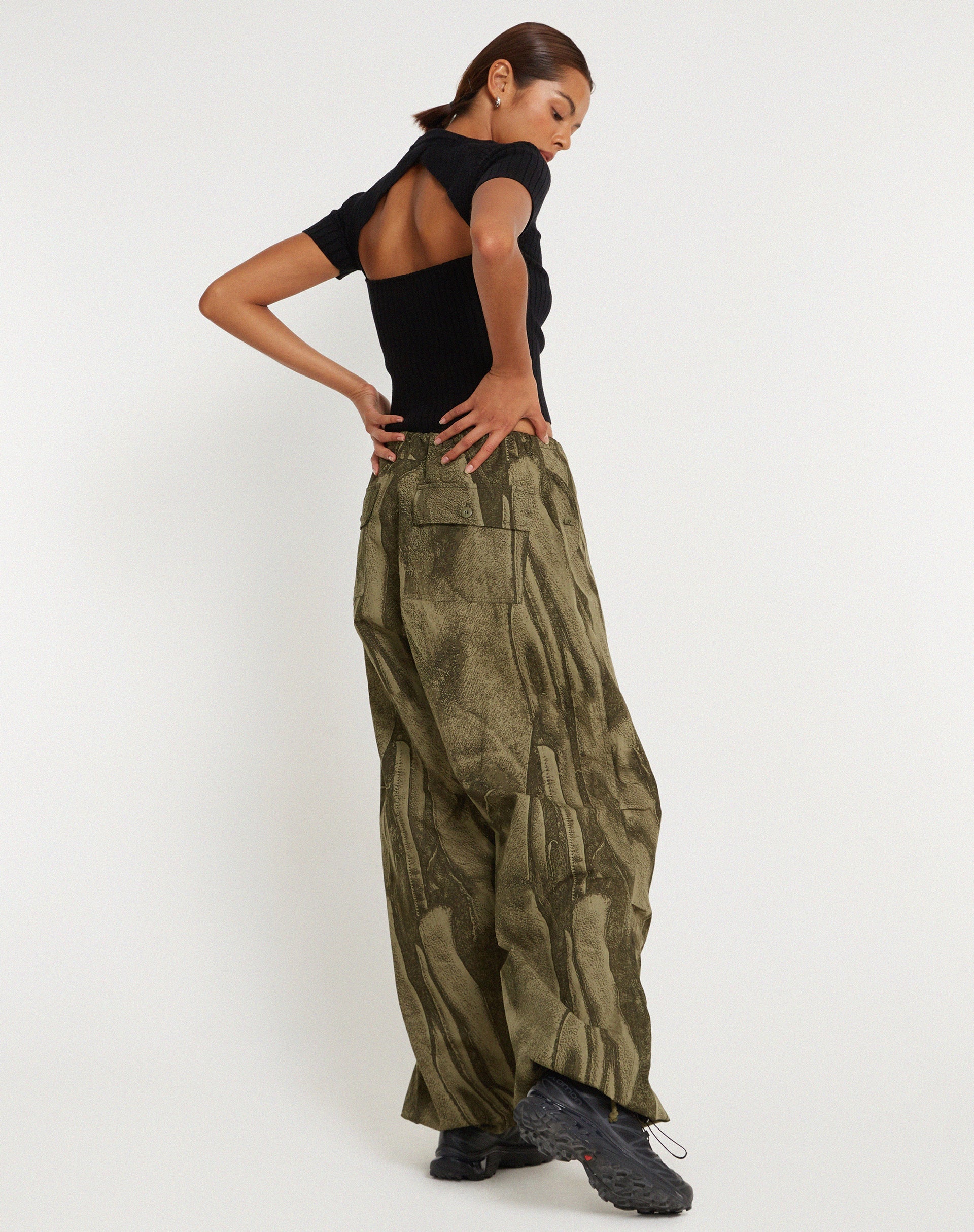 Image de Pantalon Chute en Dystopian Crease Khaki