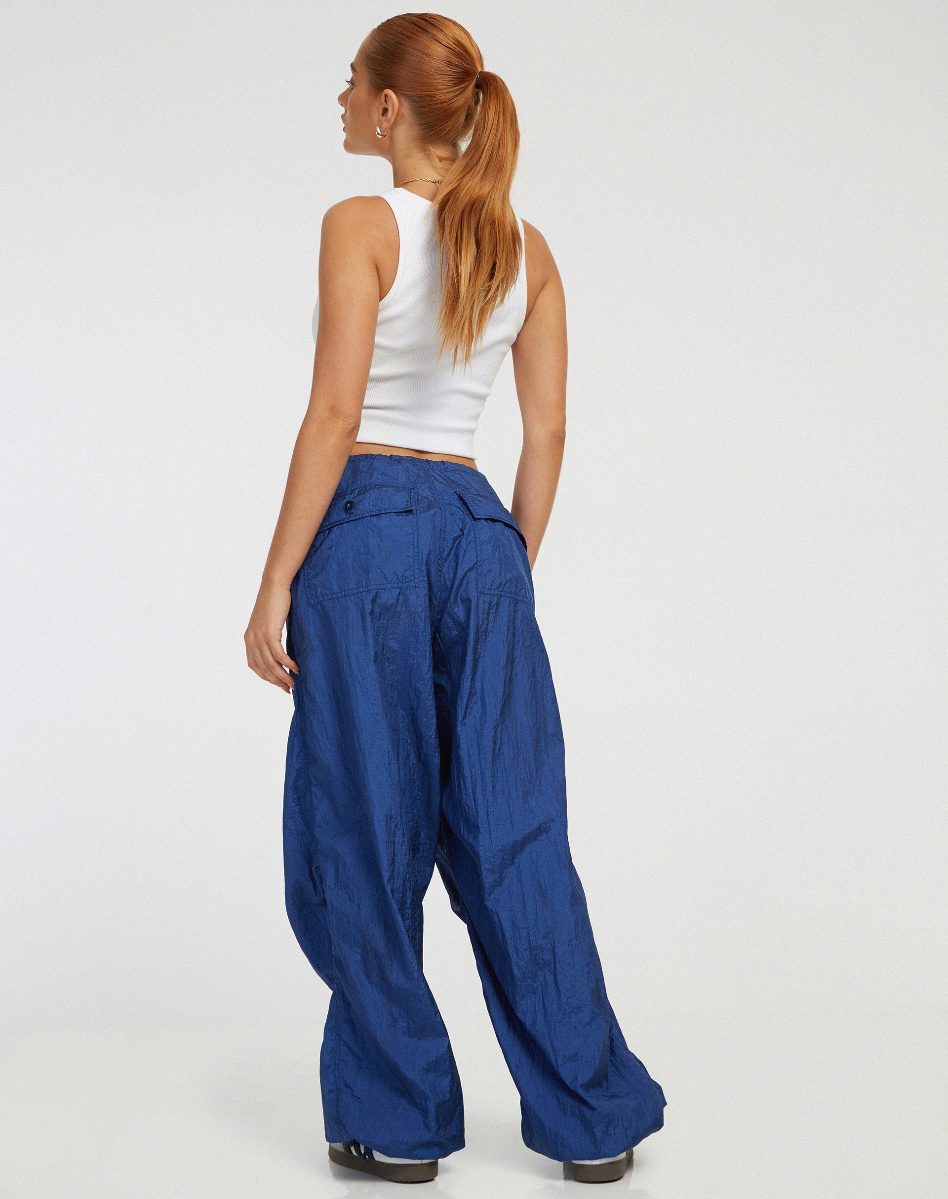 Image du pantalon Chute en marine