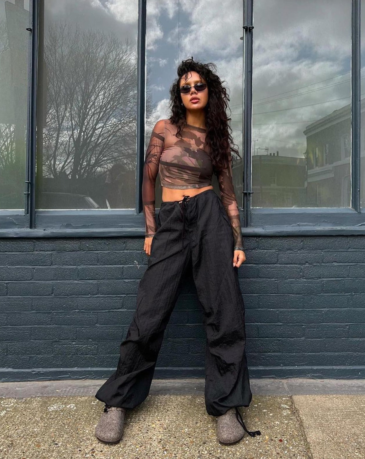 motel rocks parachute パラシュート　カーゴパンツ Pantalon parachute noir à jambes larges | Chute - motelrocks-com-eur