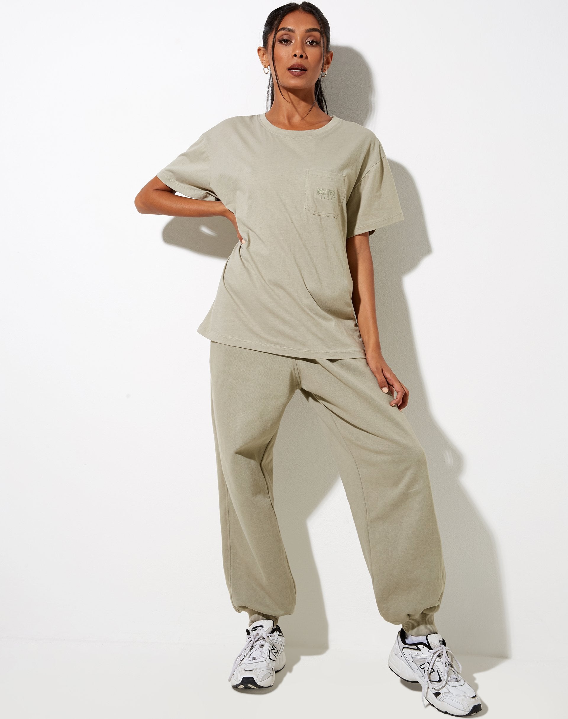 Image de Cloete Tee in London Fog Motel 1997 Embro