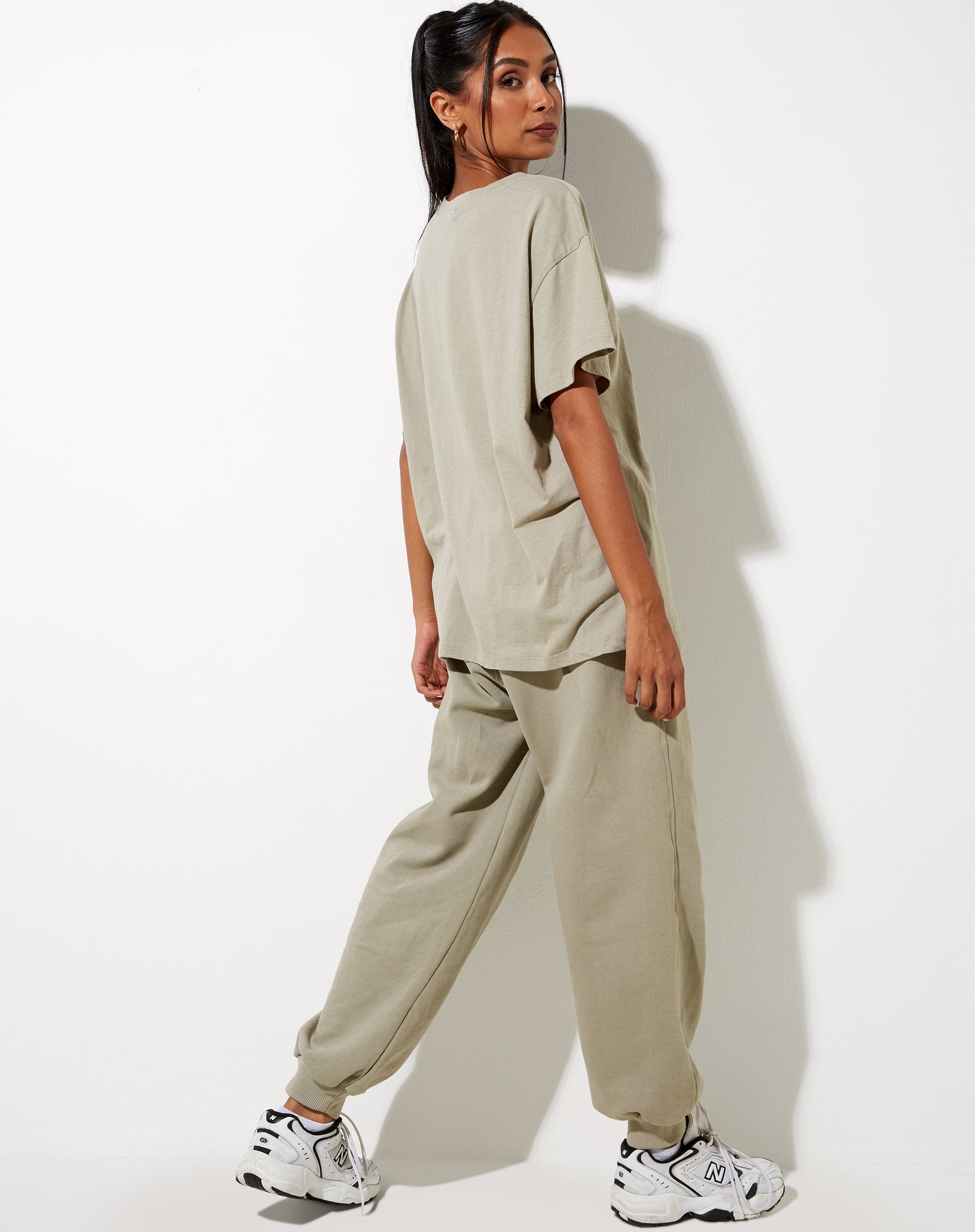 Image de Cloete Tee in London Fog Motel 1997 Embro