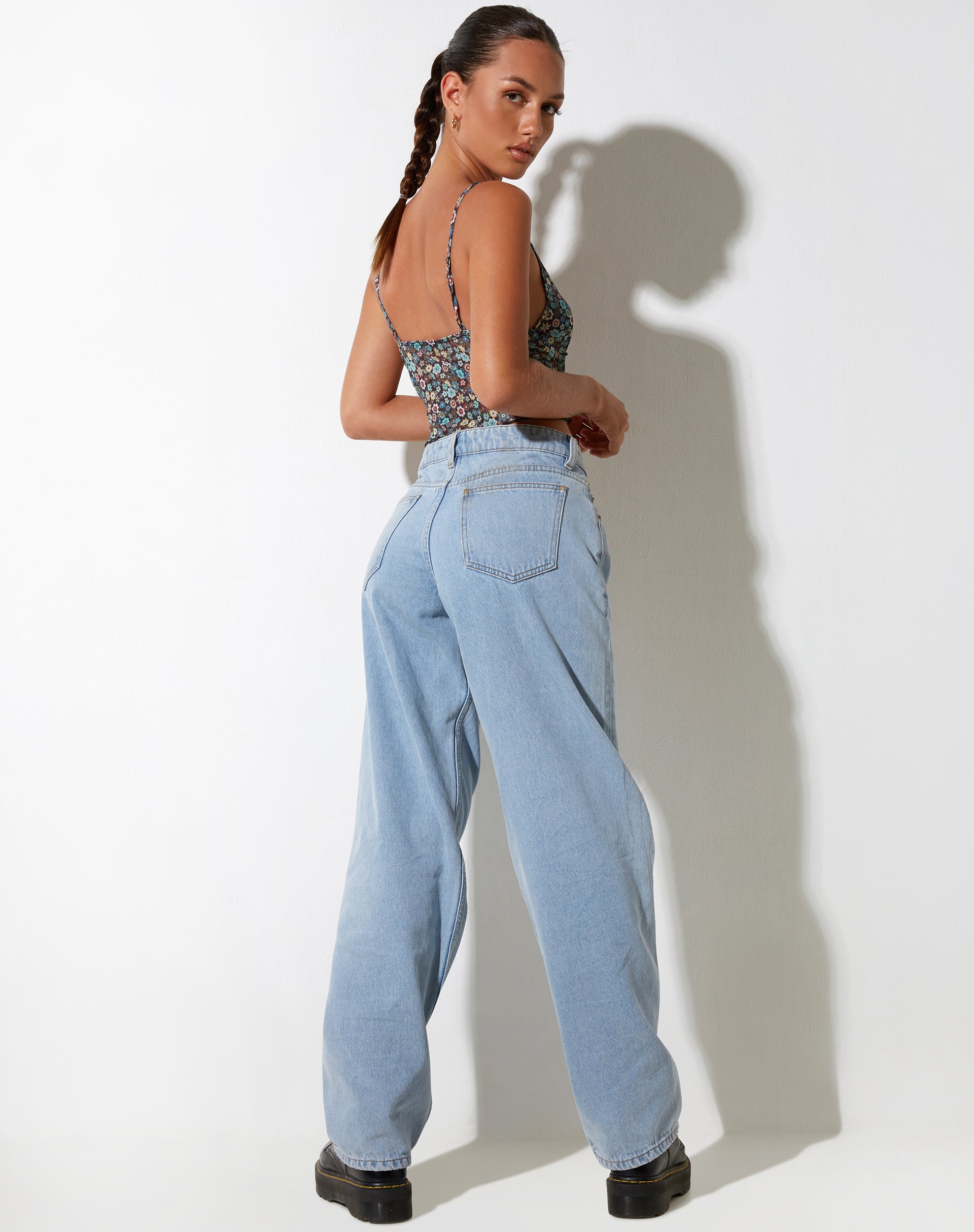 image de Conchita Crop Top in Folk Floral
