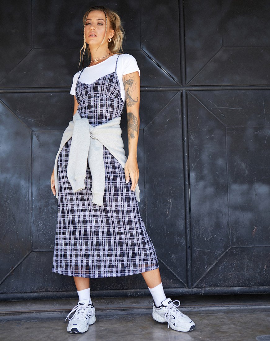Cotina Midi Dress in Inkblot Check Black and White (Robe midi à carreaux noirs et blancs)