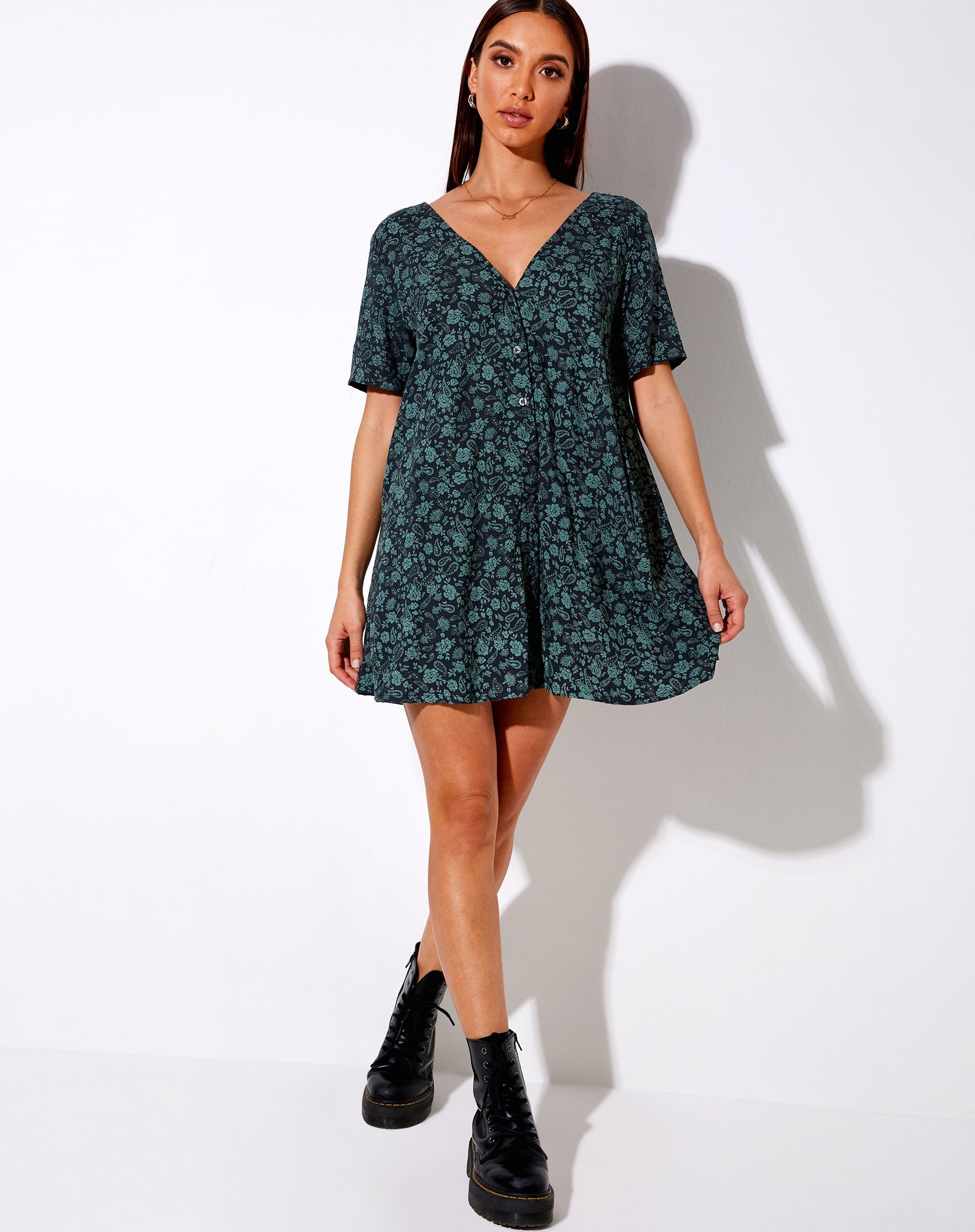 Image de la robe Crosena en Mono Paisley Sage