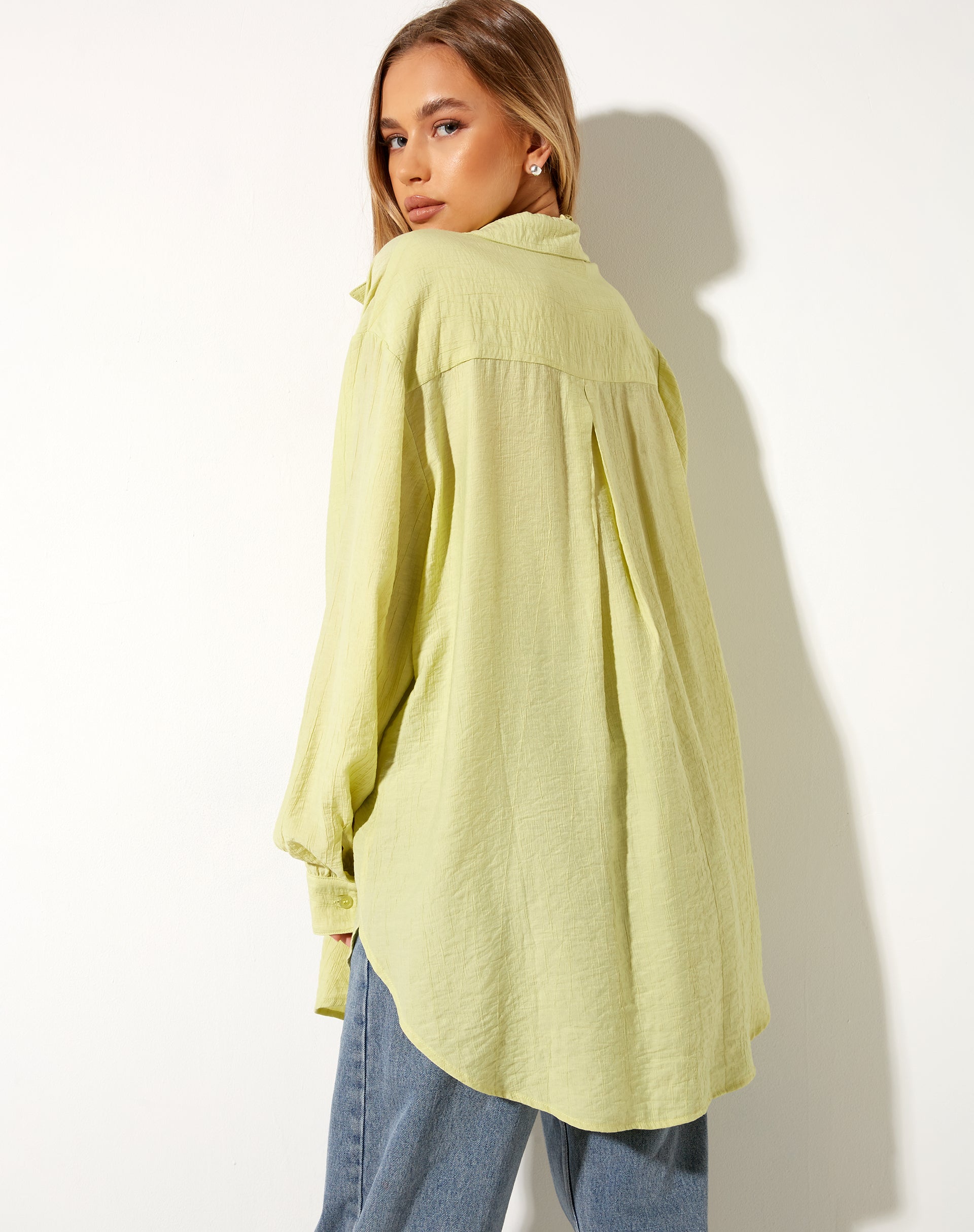 Image de Dael Oversized Shirt in Crinkle Sage