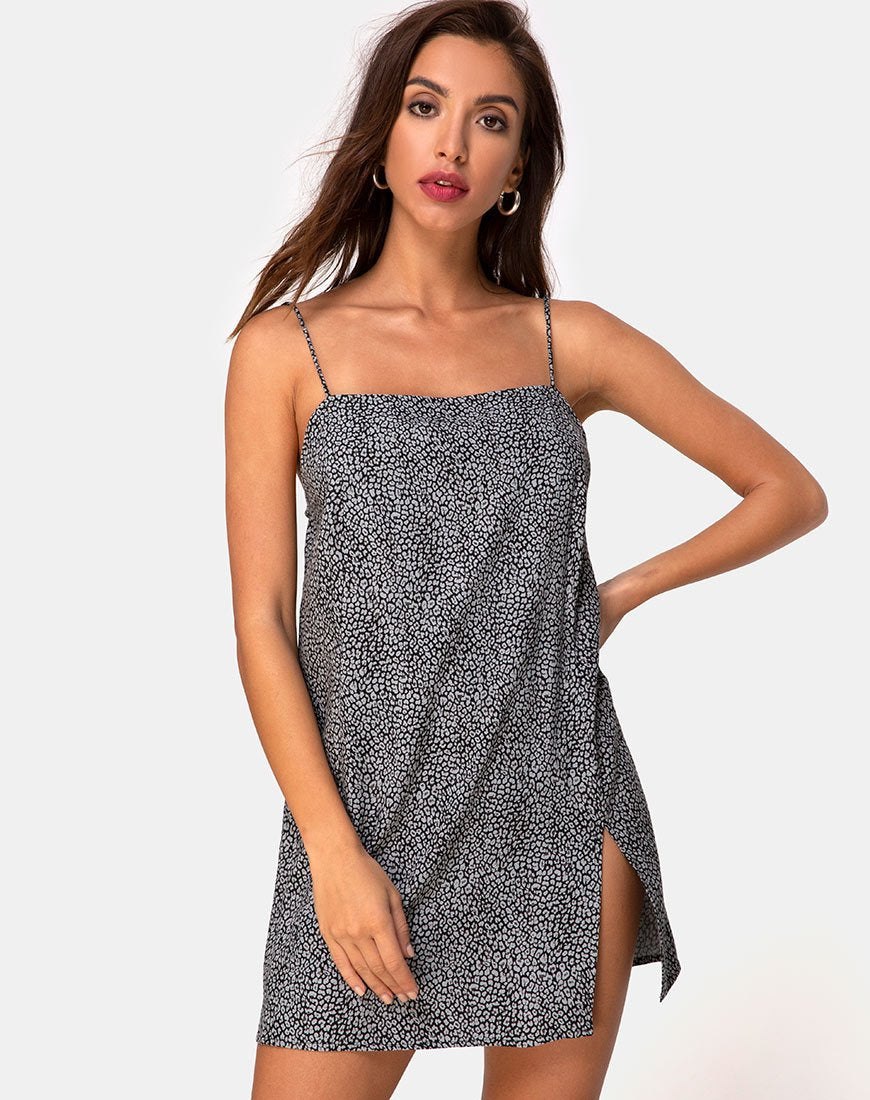 Image de Datista Slip Dress in Ditsy Leopard Grey