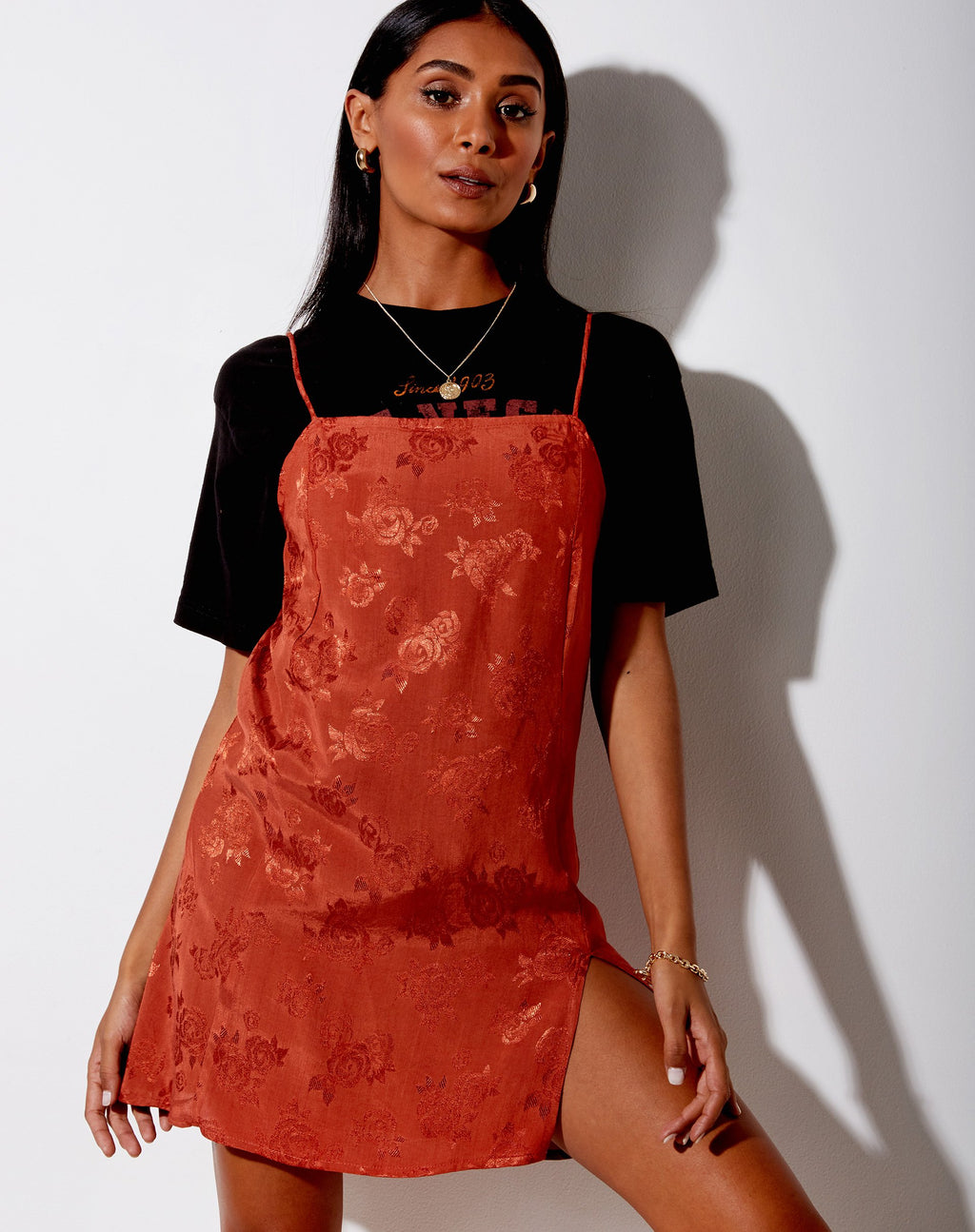Datista Slip Dress en satin rose cuivré