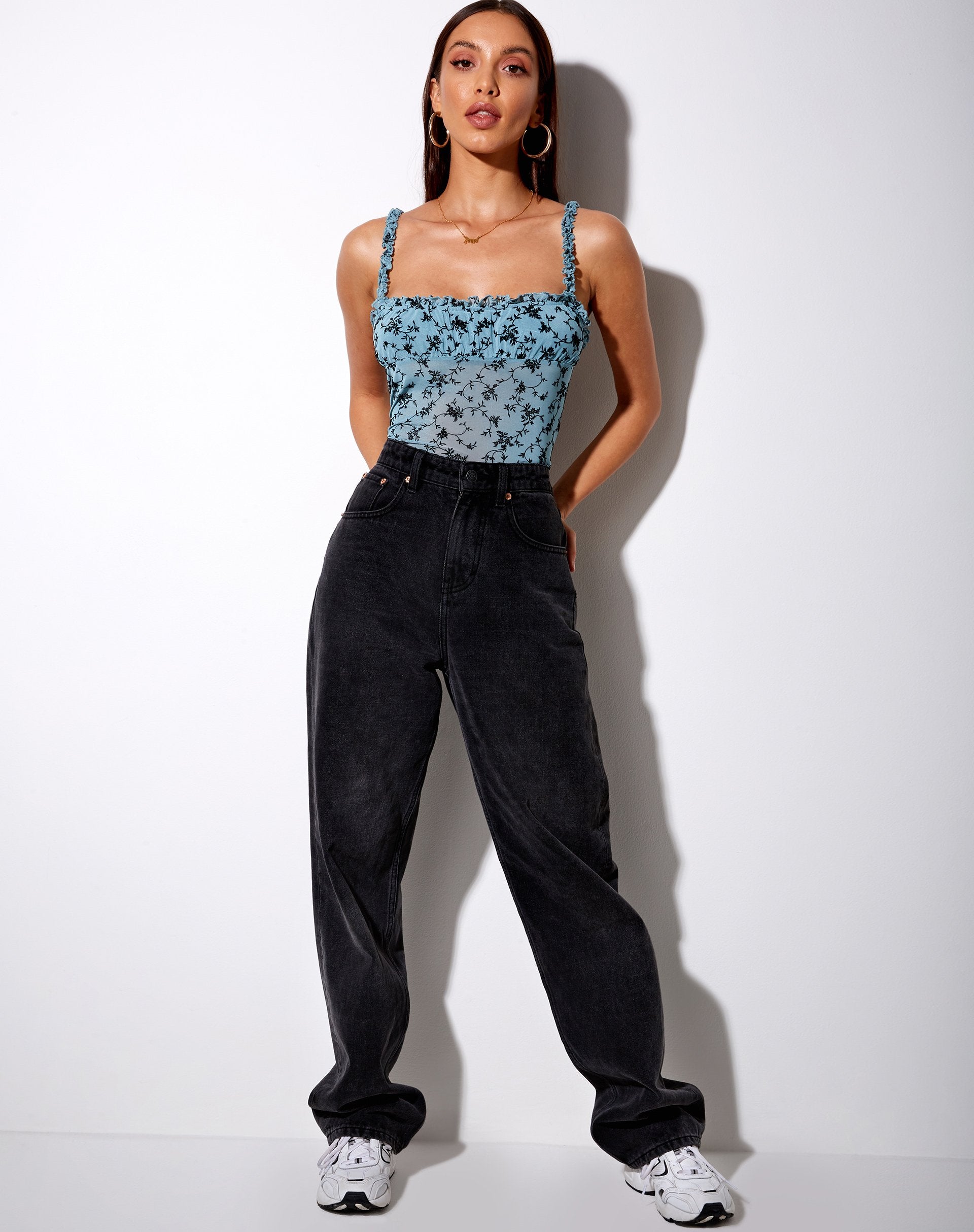 Image de Delora Cami Top in Love Bloom Grey and Blue Flock