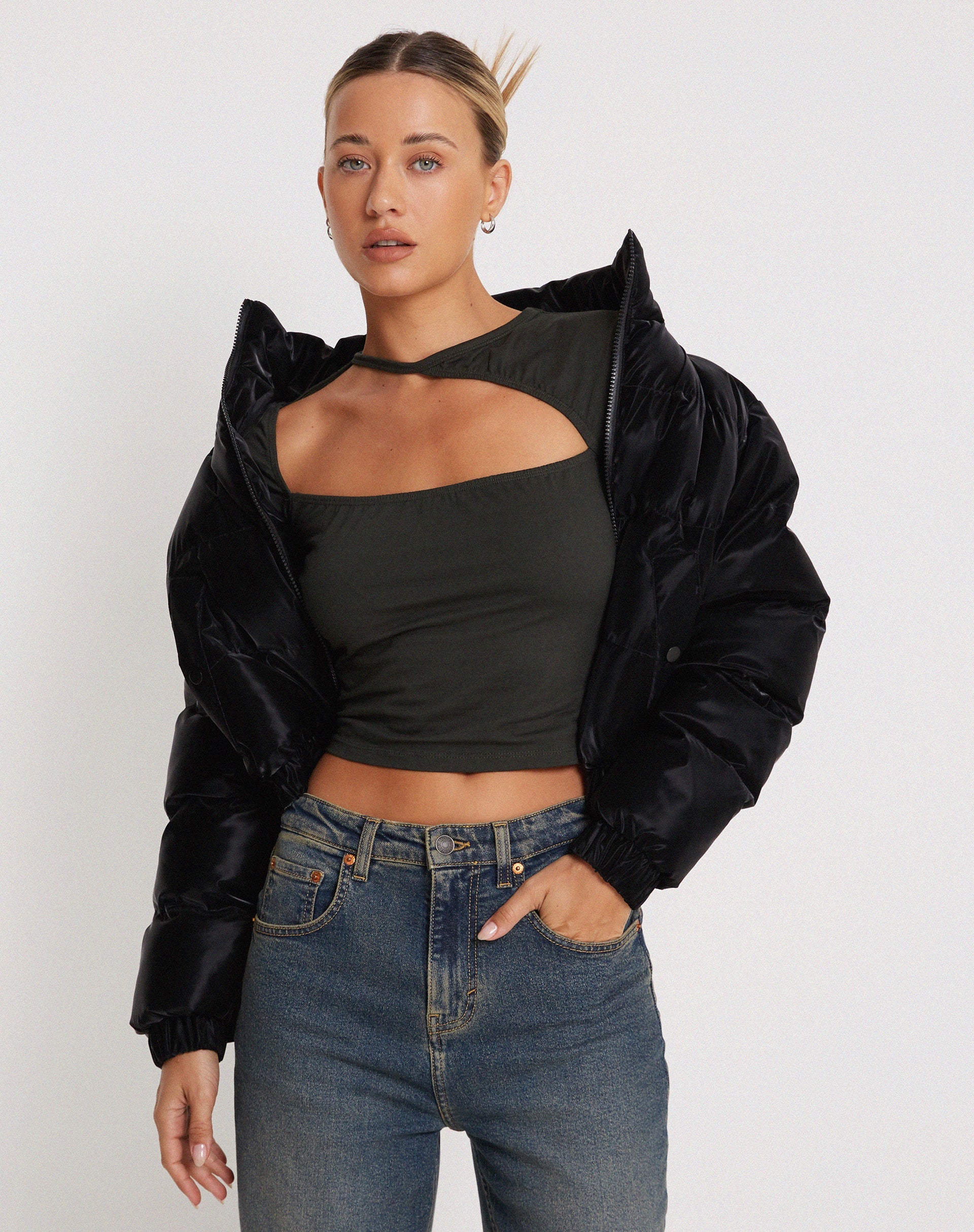 Image de Desiree Crop Top in Black Forest