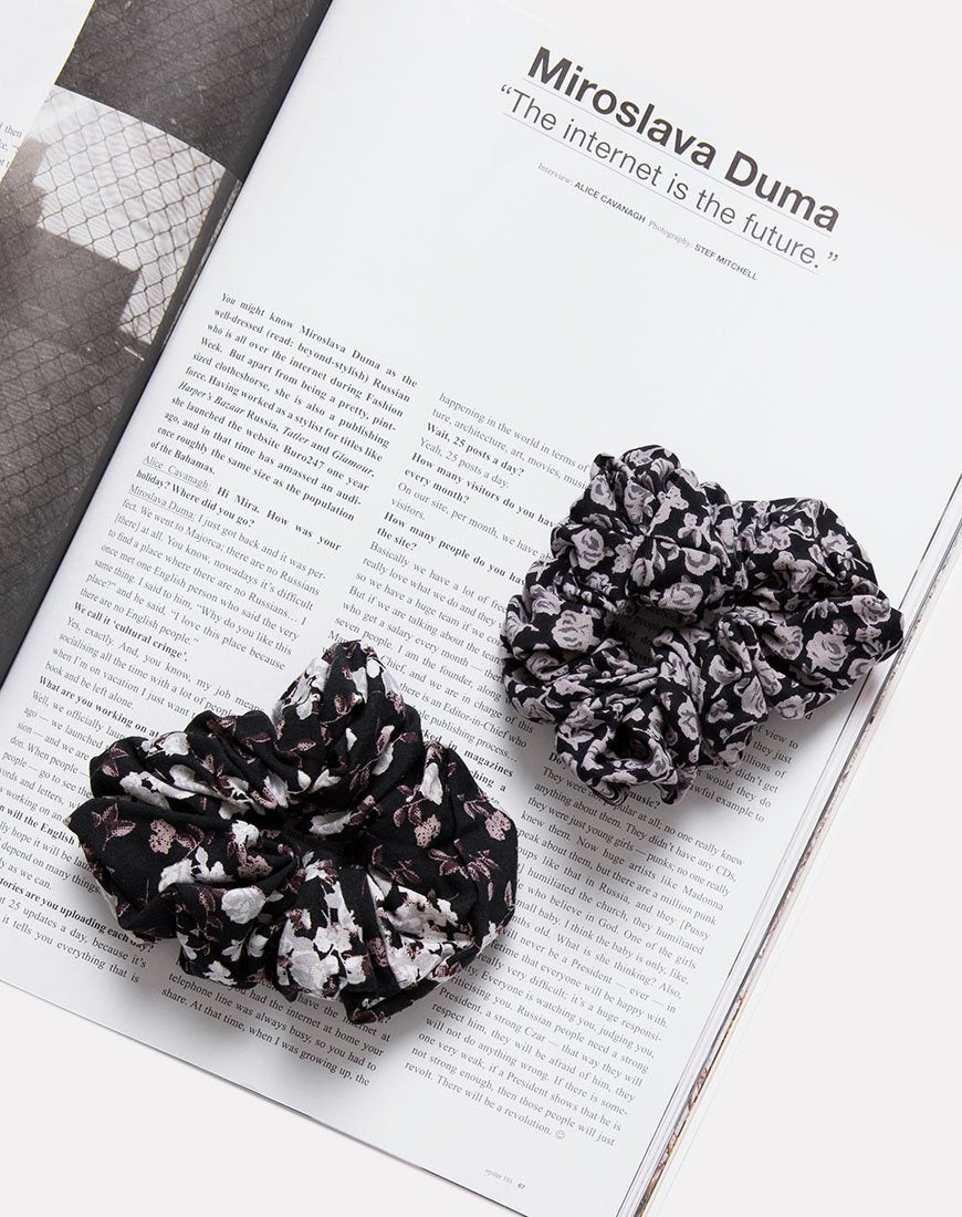 Chouchou en Ditsy Rose Noir