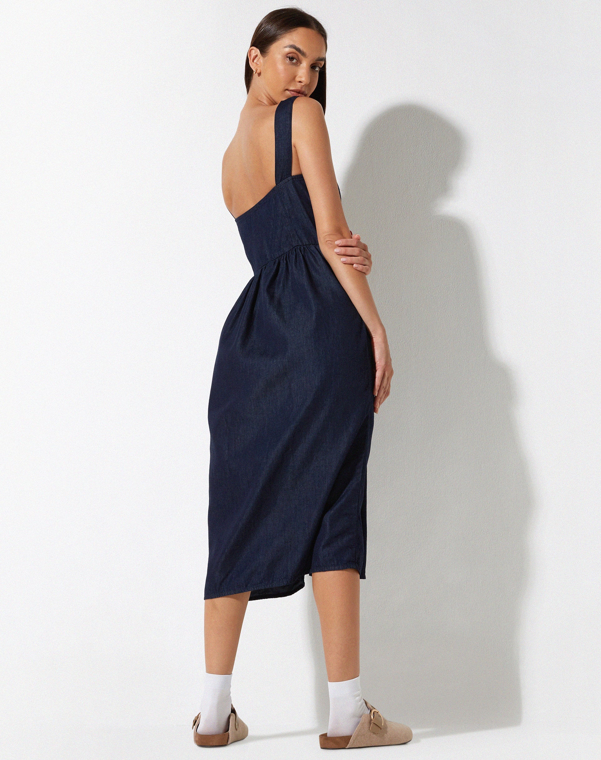 Image de Doraya Midi Dress in Denim Blue Chambray