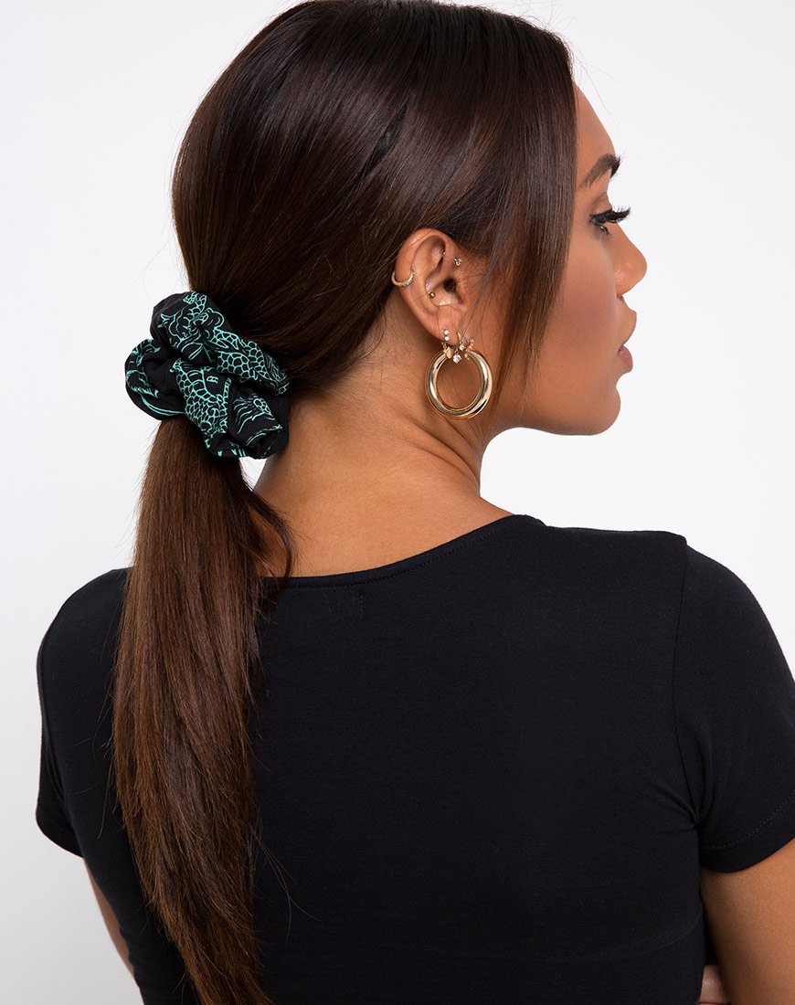 Chouchou en fleur de dragon noir et menthe