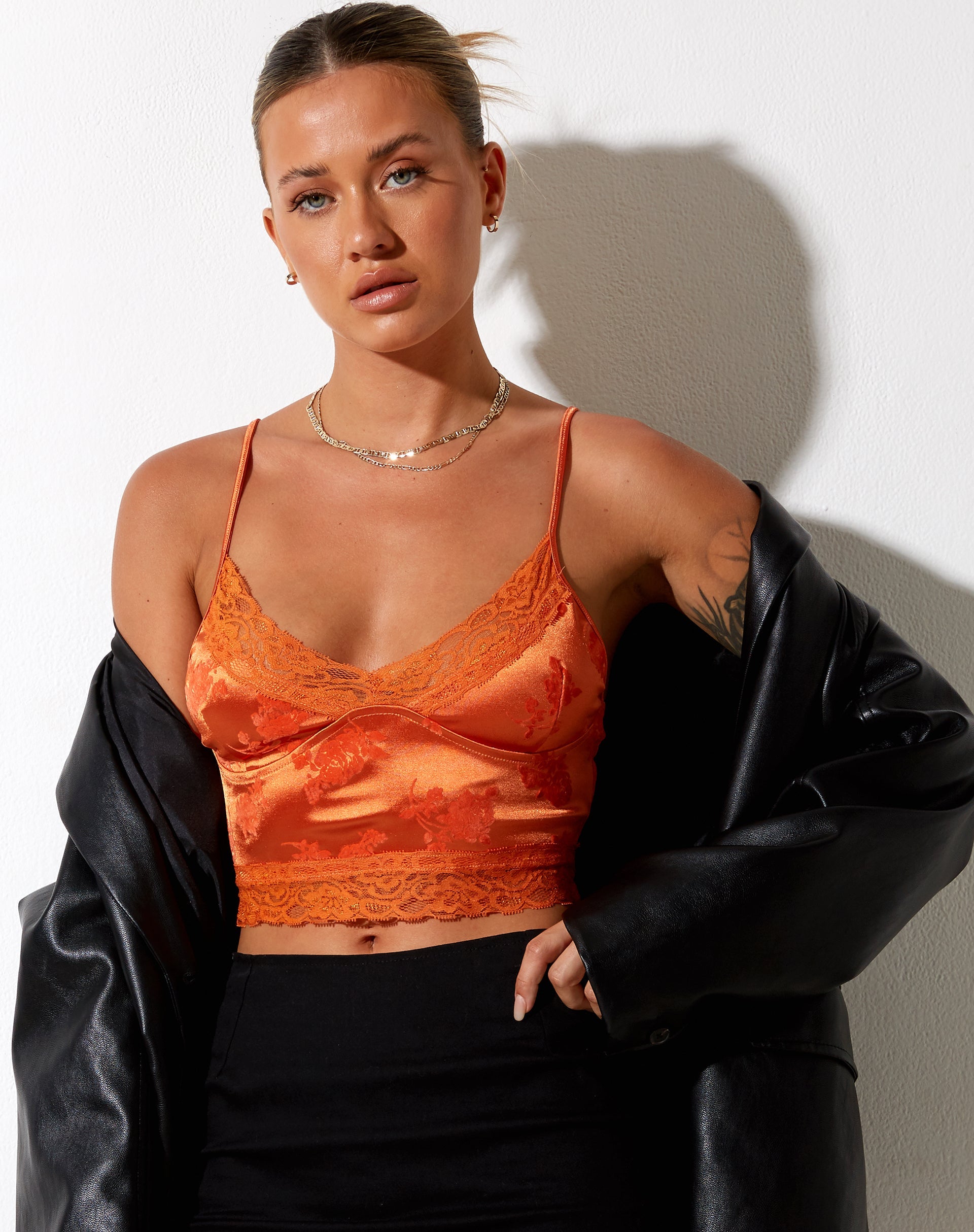 Image de Dyrana Crop Top in Rose Flock Tangerine