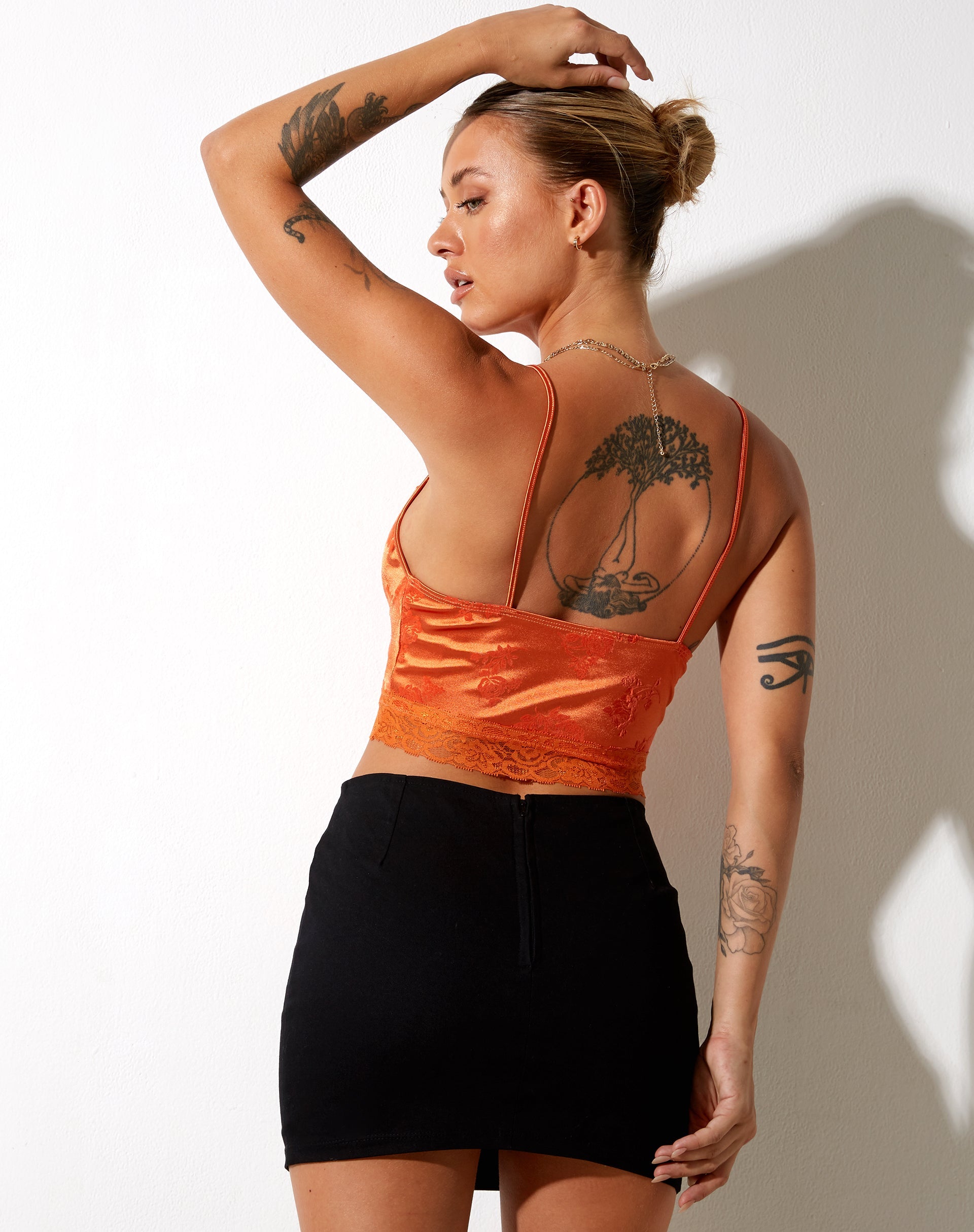 Image de Dyrana Crop Top in Rose Flock Tangerine