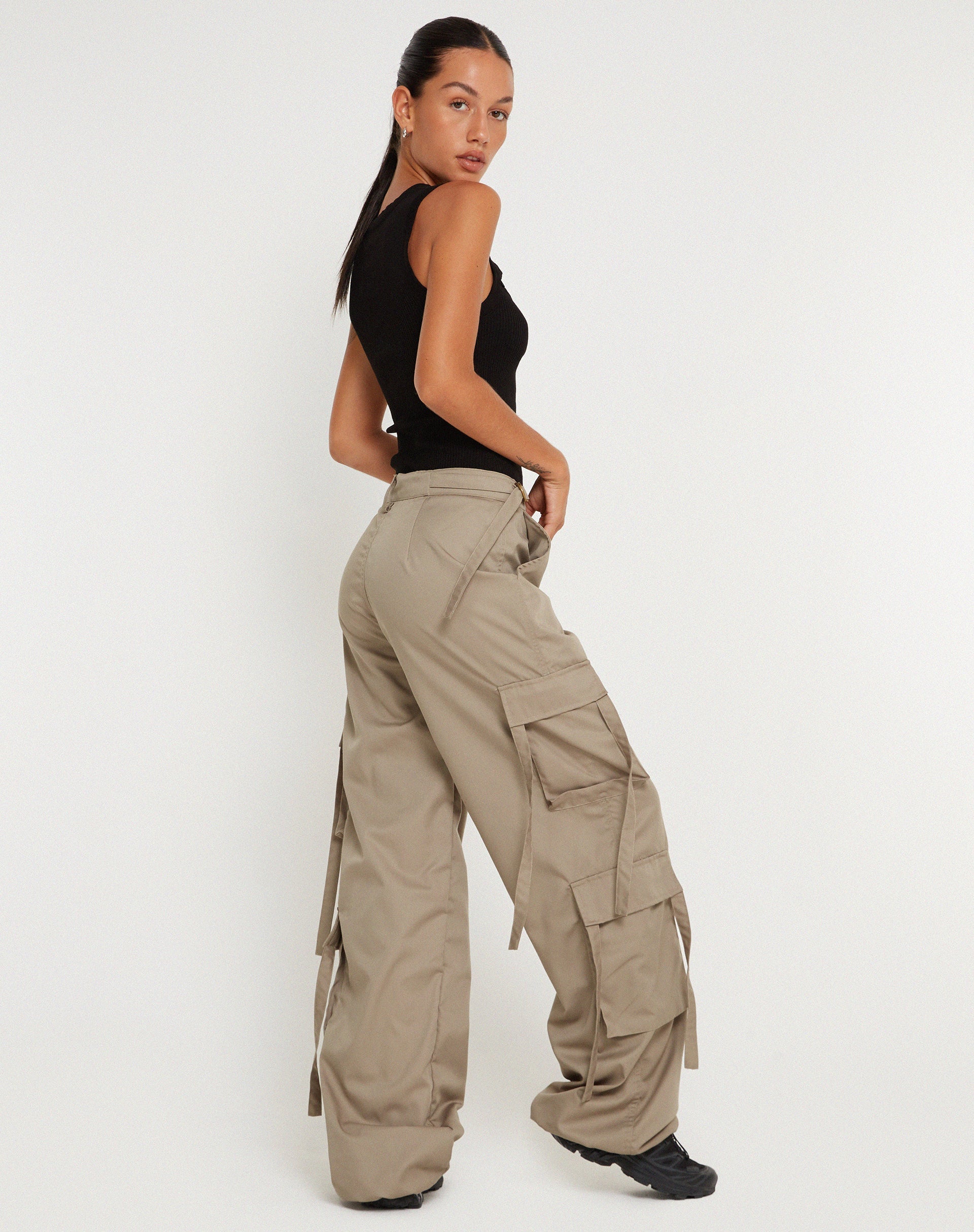 Image de pantalon cargo à jambes larges Edgar en coton drill taupe