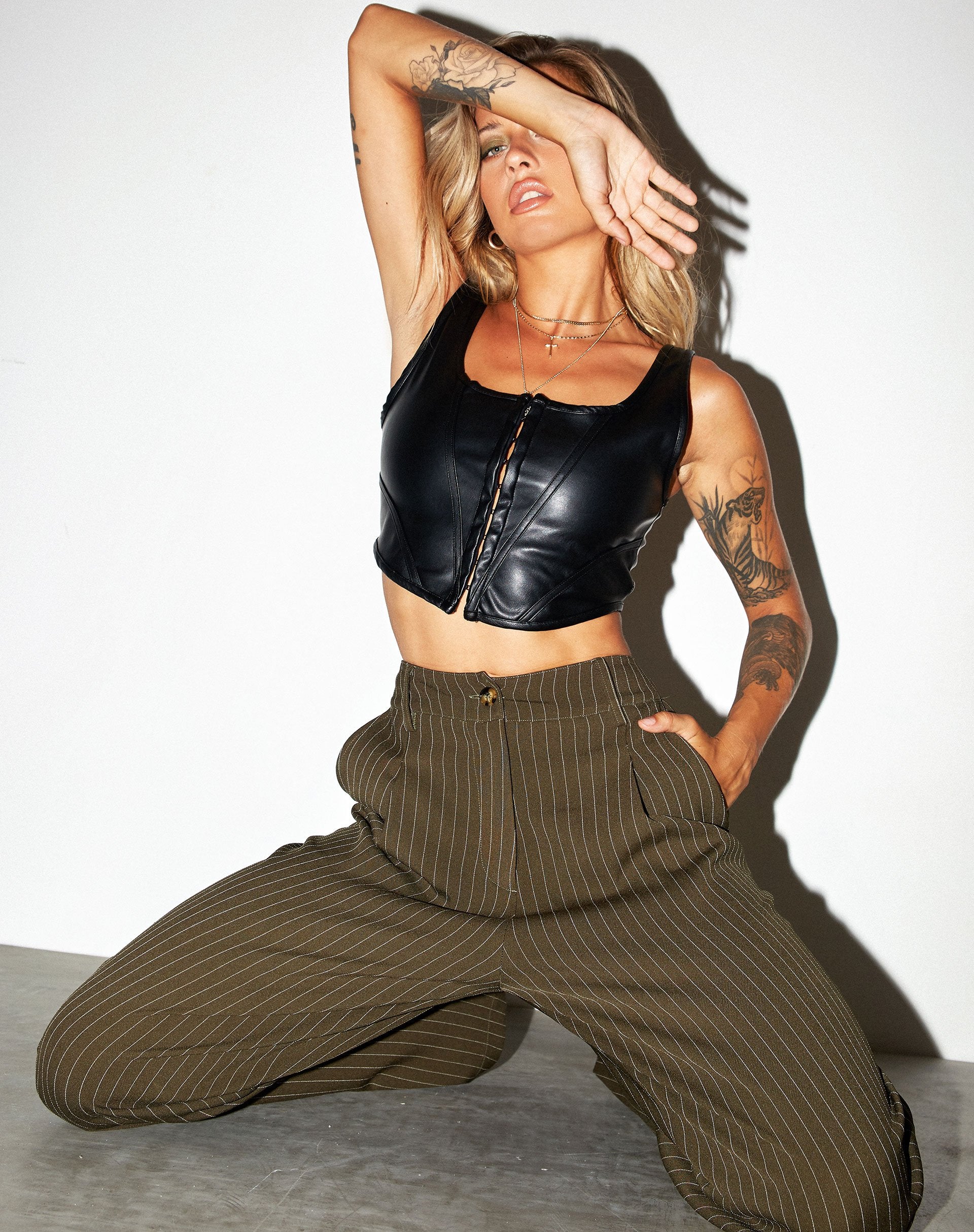 Image de Elci Corset Top in Pu Black