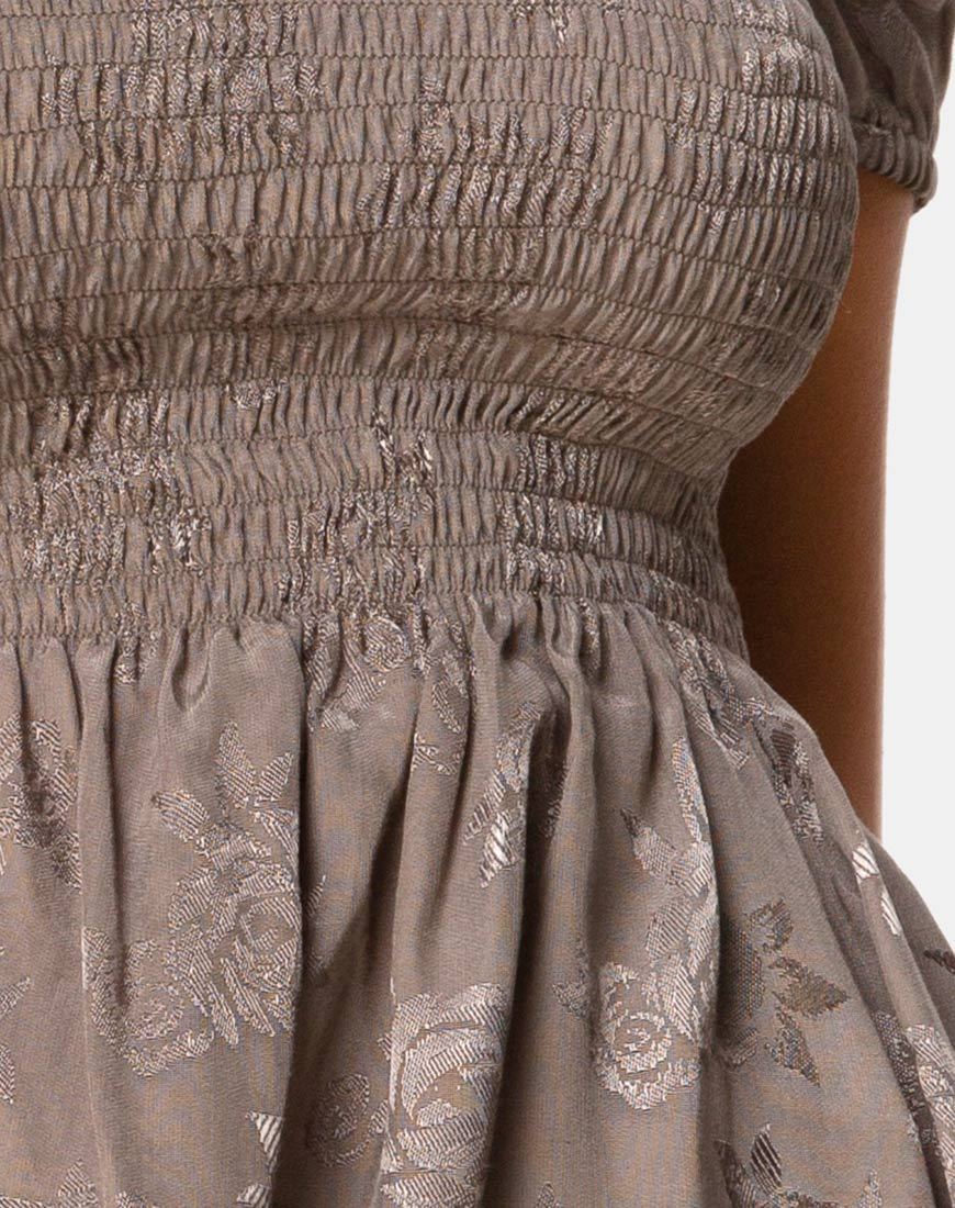 Image de la robe Eldre en satin rose gris argenté