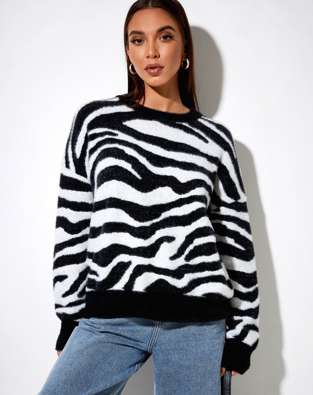 Pull Eleni en tricot zébré noir et blanc