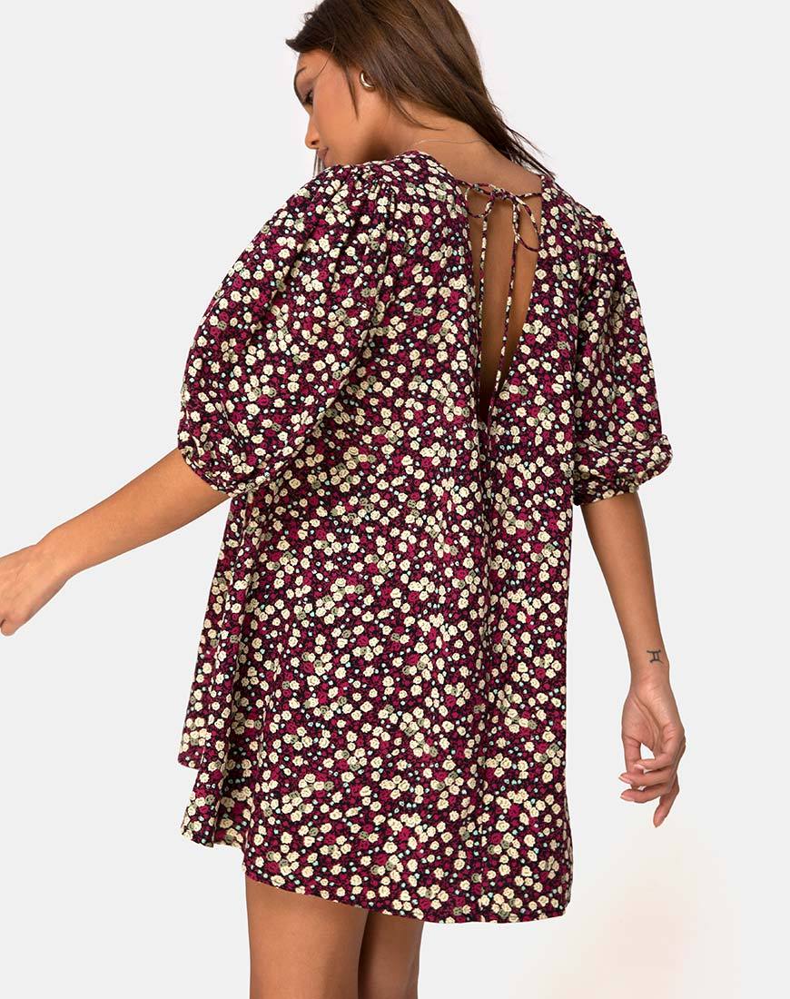 Elna Babydoll Dress in Floral Field Plum (Robe babydoll Elna, prune à fleurs)