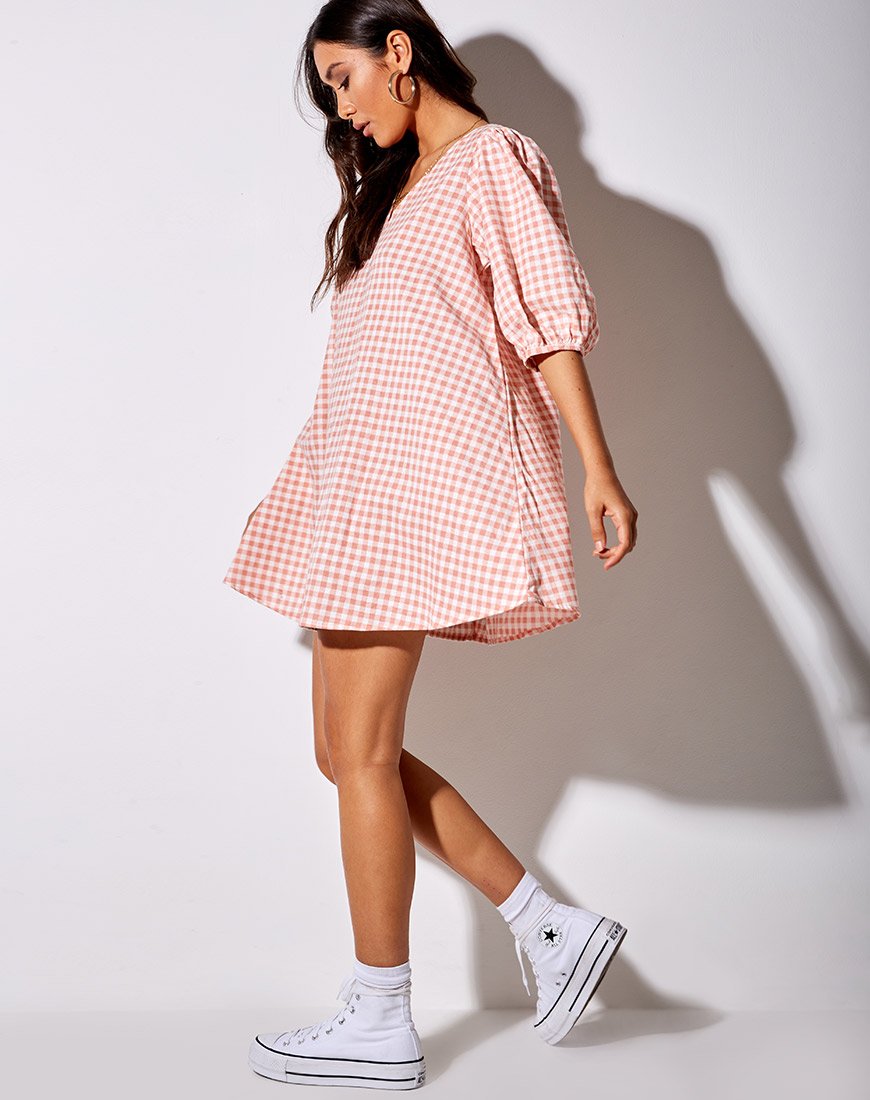 Elna Babydoll Dress in Pink Check (Robe nuisette à carreaux roses)