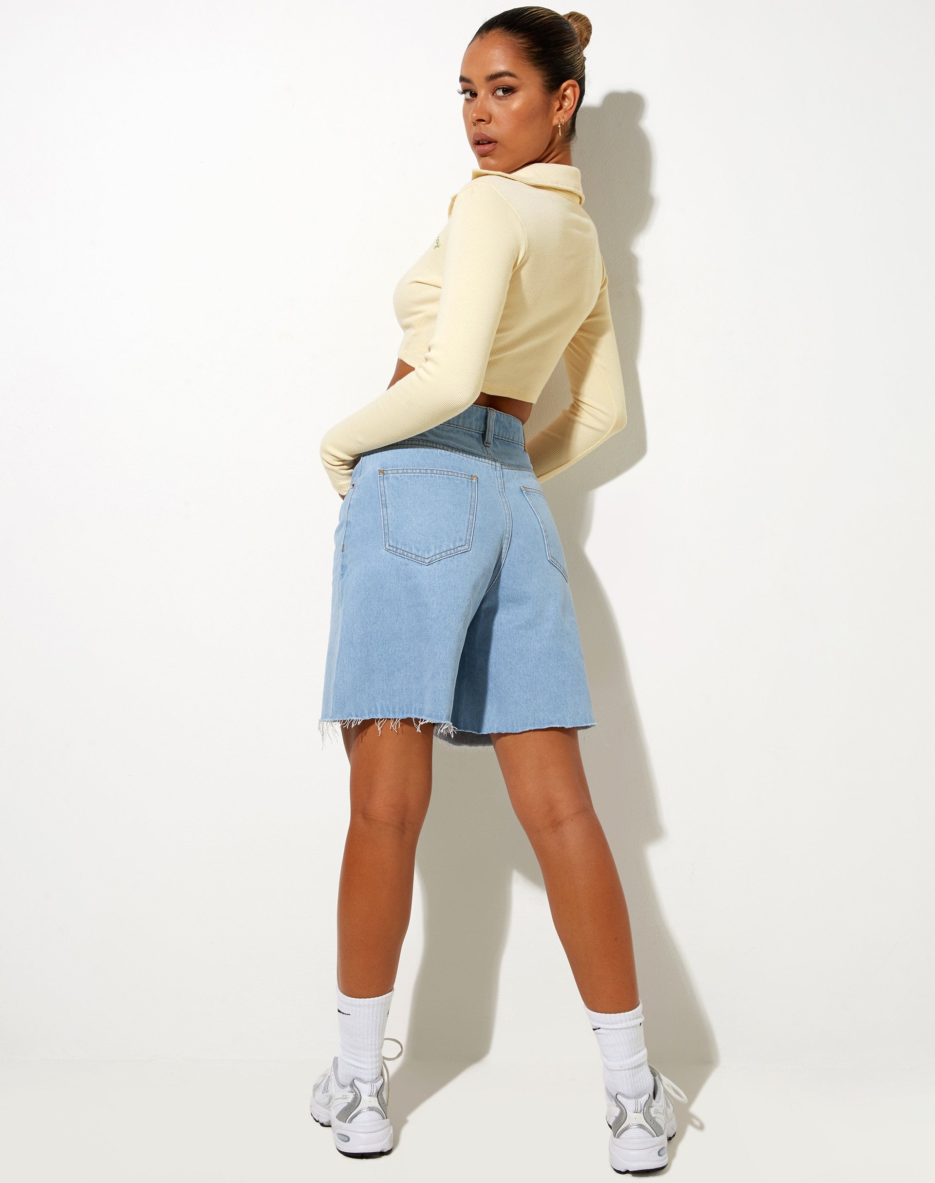 Image de Elody Crop Top in Buttercream Vacay Embro