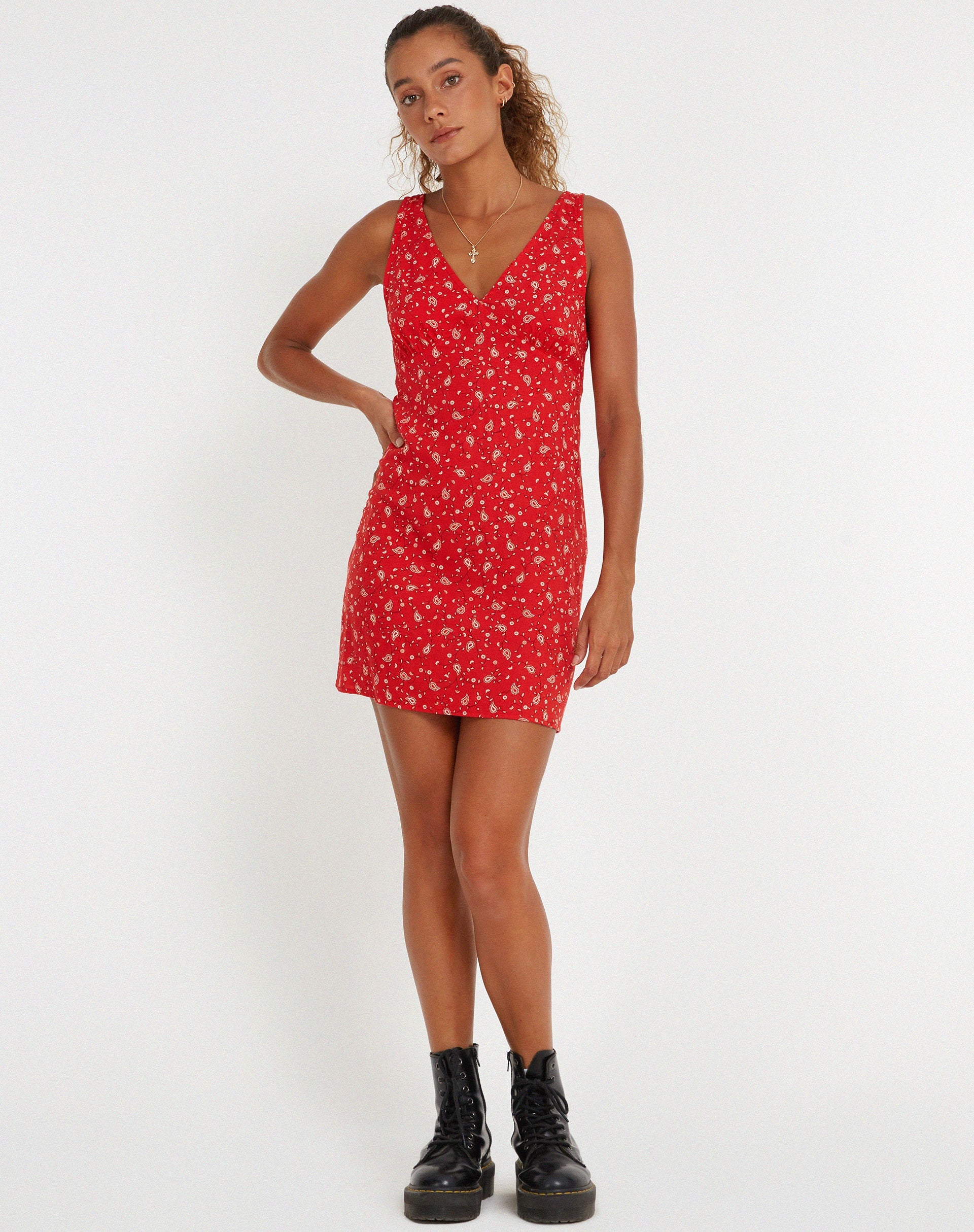 image de Eluned Day Dress in Paisley Fun Red