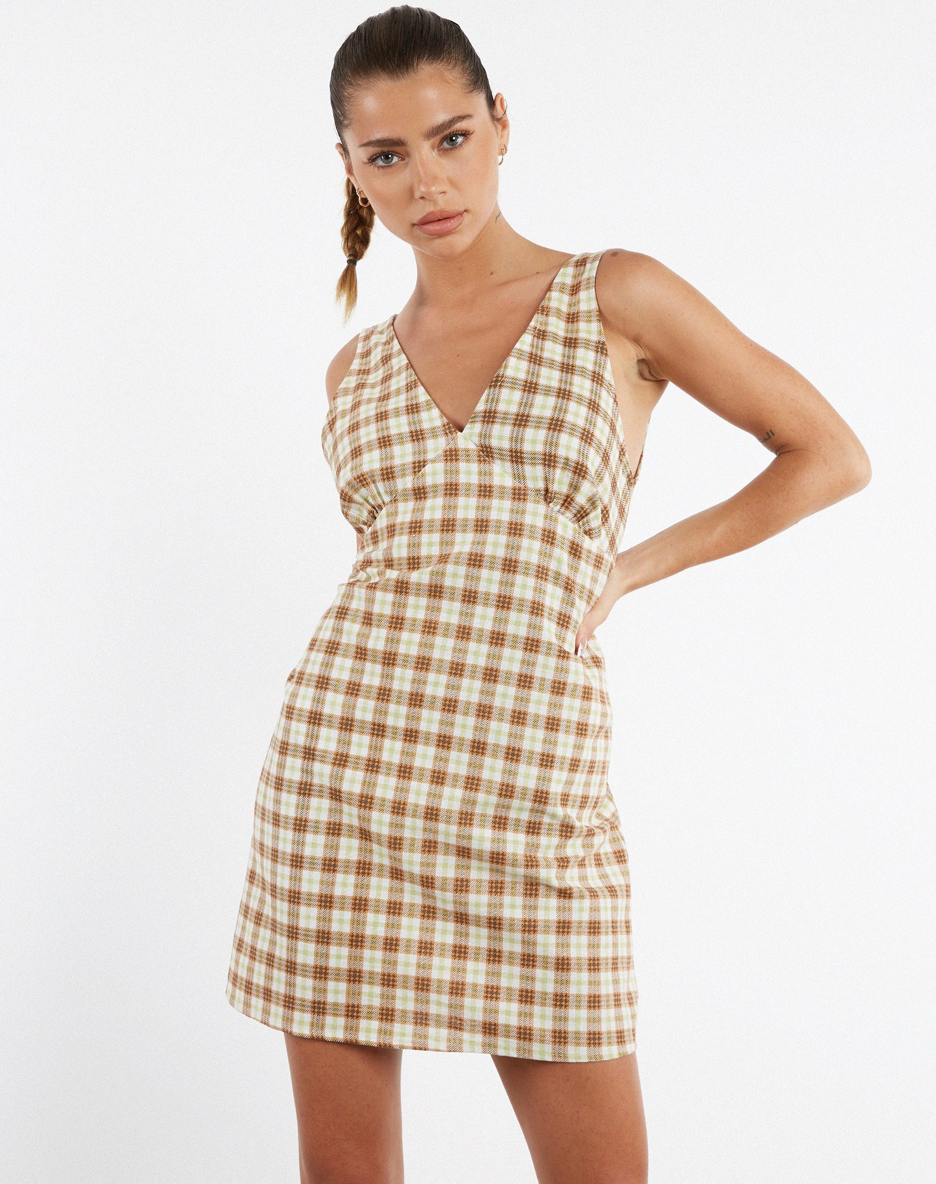 Image de MOTEL X JACQUIE Robe de jour Eluned à carreaux jaunes et bruns