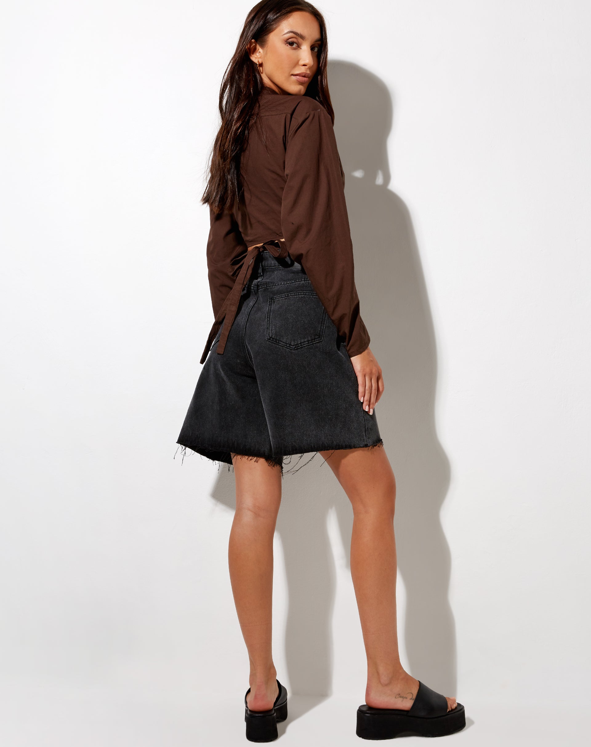 Image de Elyse Crop Top in Deep Mahogany