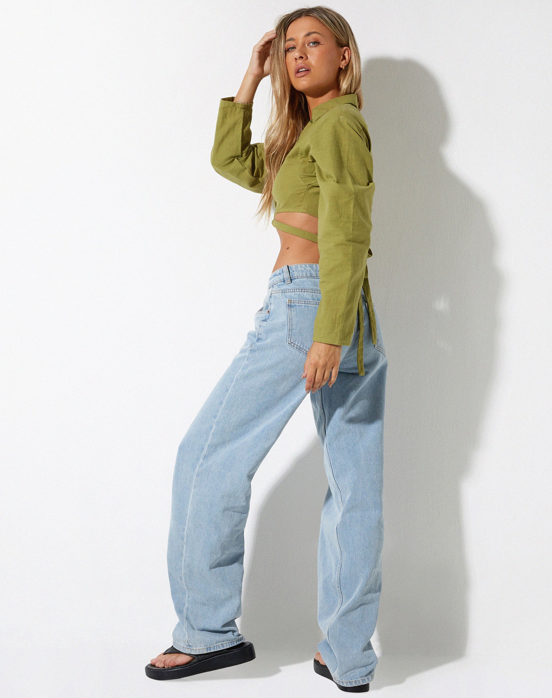 image de Elyse Crop Top in Linen Rami Green