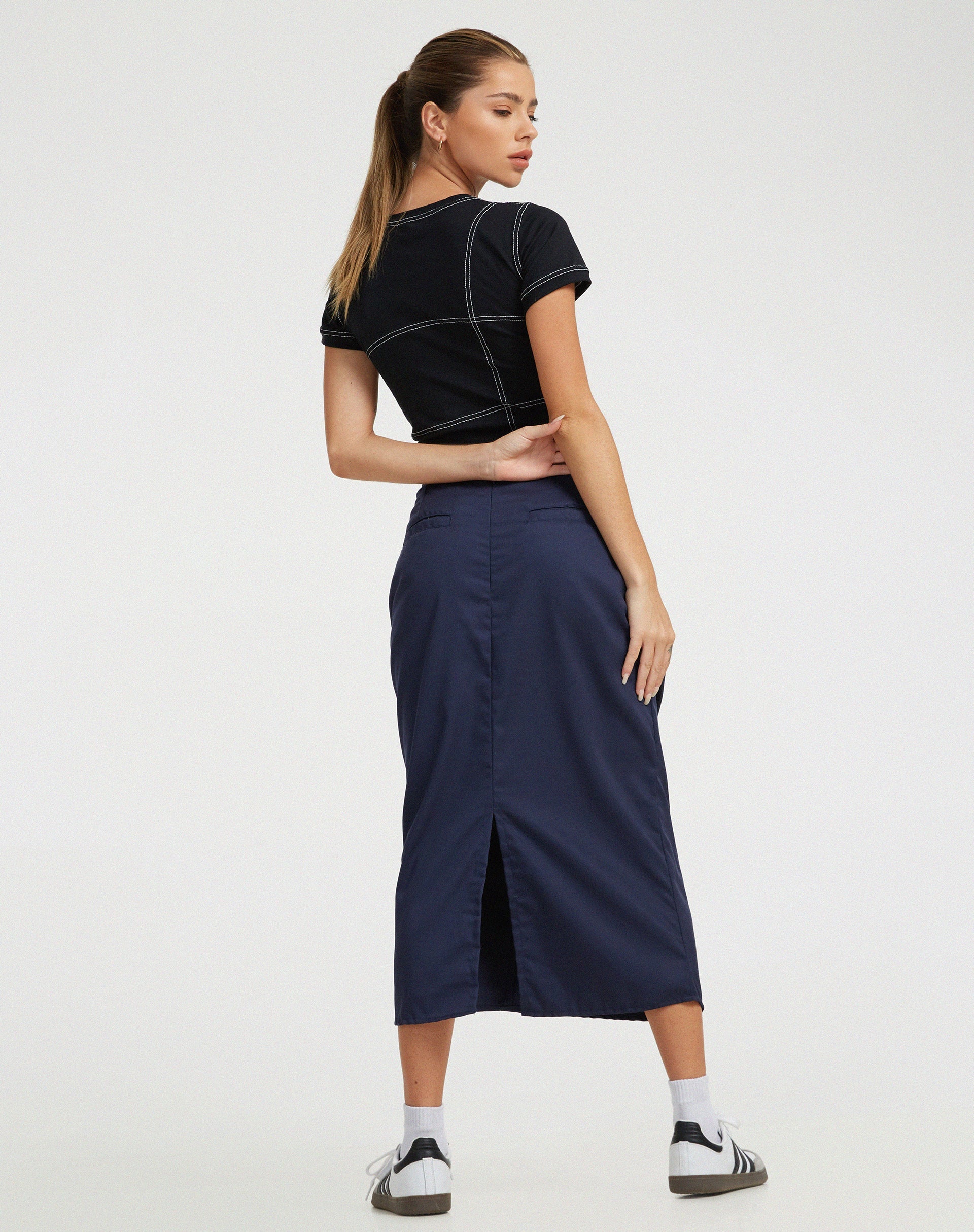 image de Enore Midi Skirt in Navy