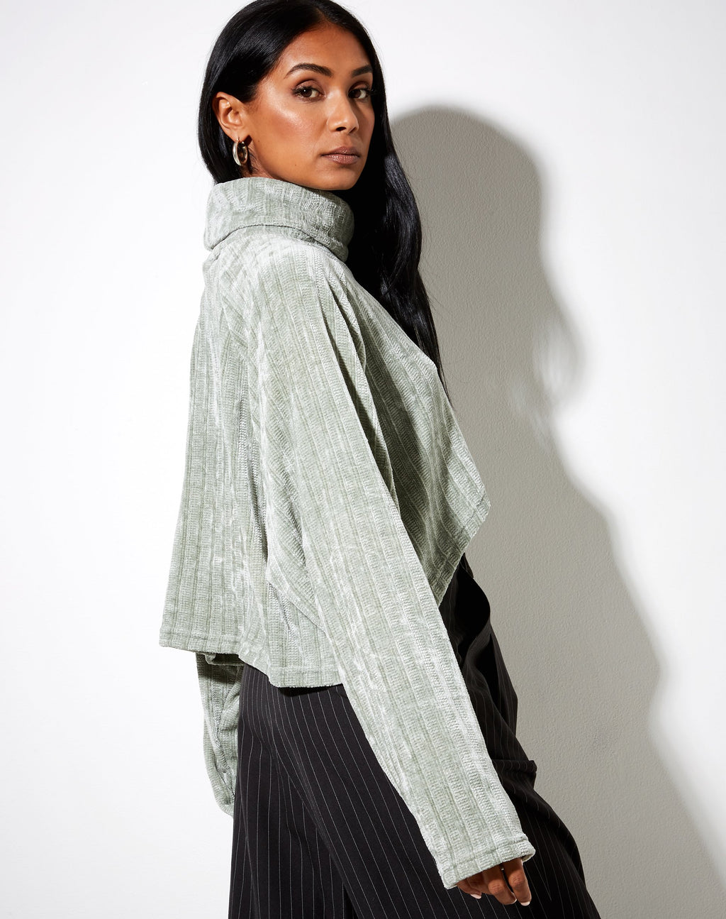 Pull court Evie en chenille de sauge