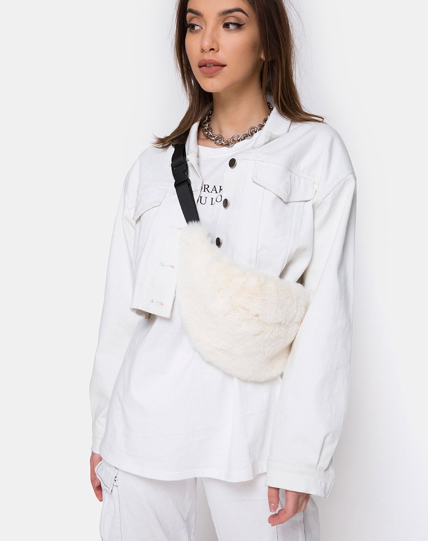Image de Bumbag en fourrure blanche