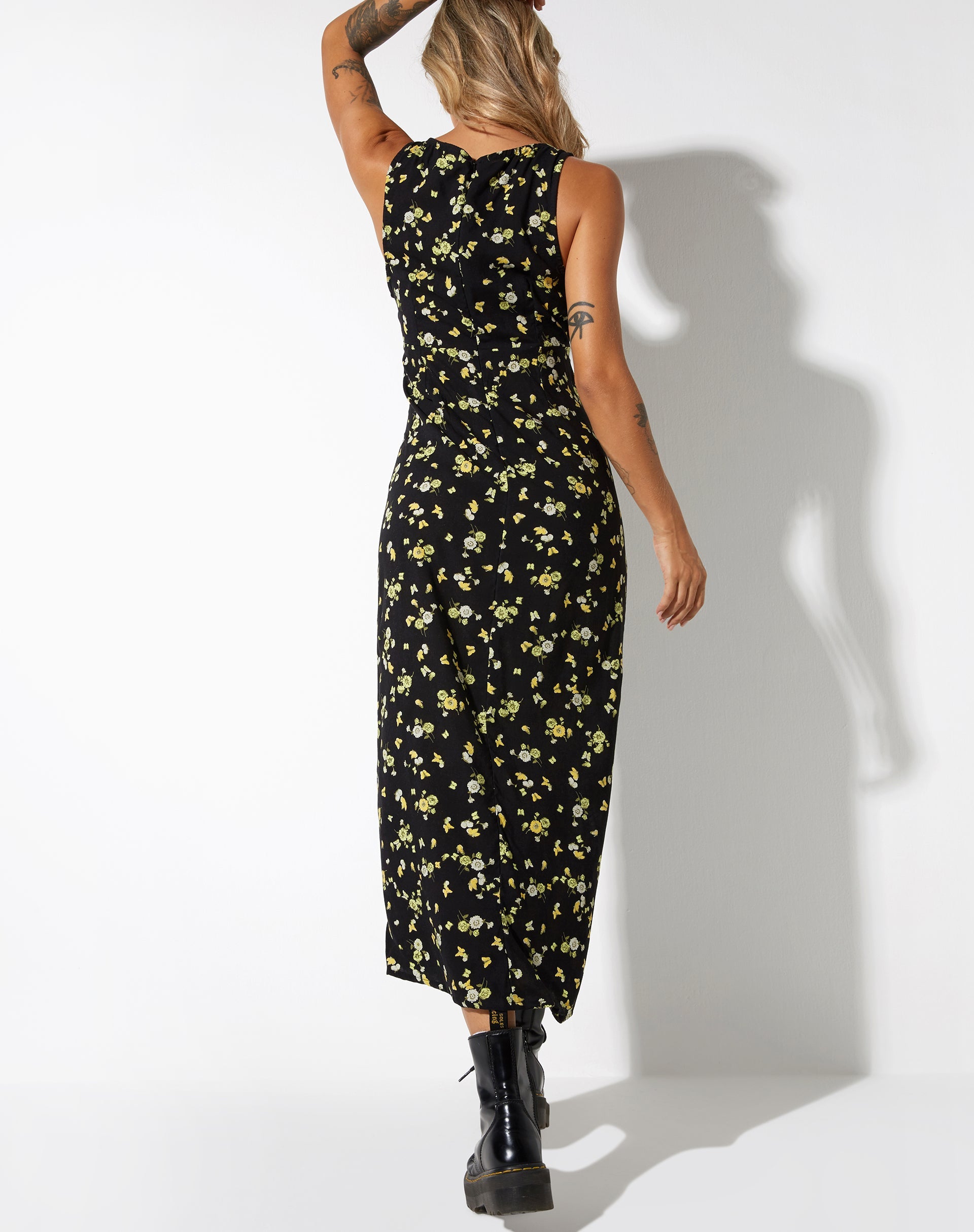 image de Fiaso Midi Dress in Lemon and Lime Black