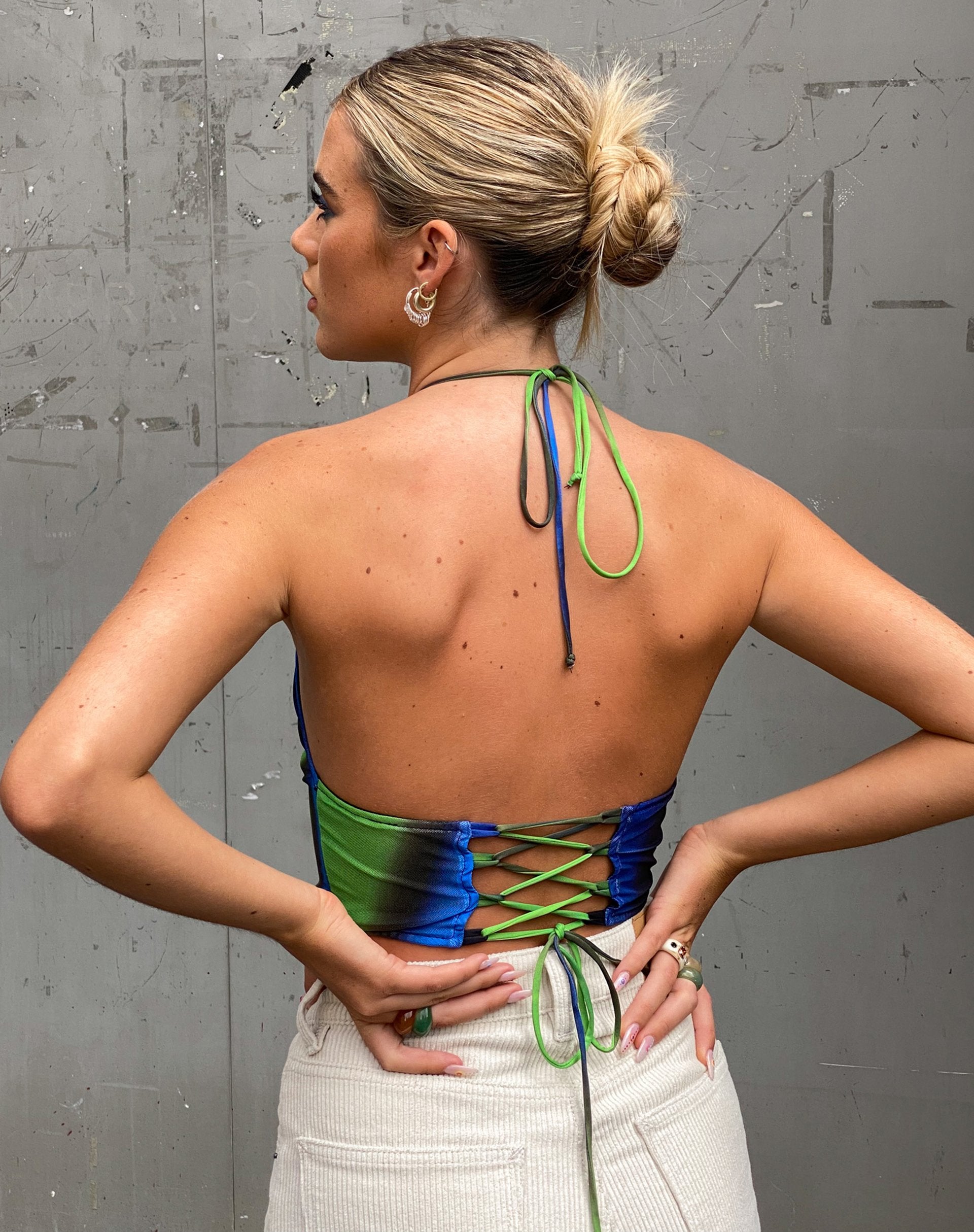 Image de MOTEL X OLIVIA NEILL Salet Crop Top in Solarized Green and Blue