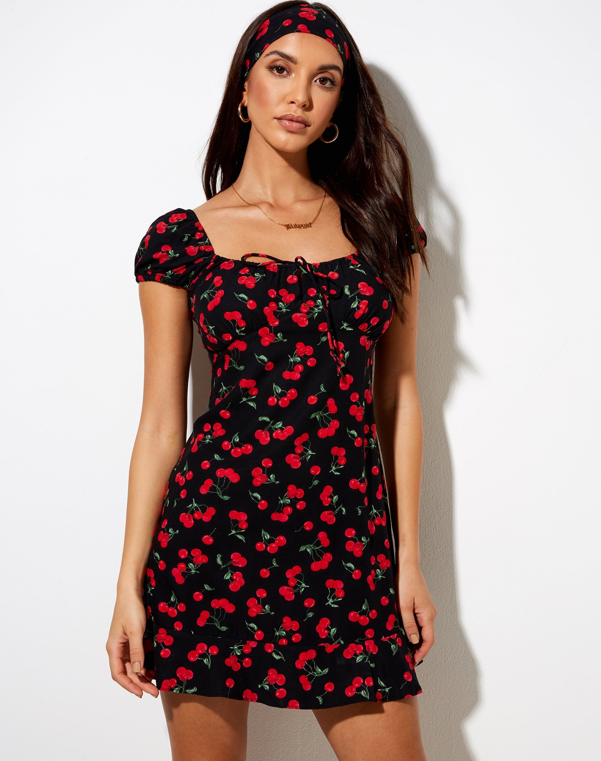 Image de la mini robe Galaca en cerises noires
