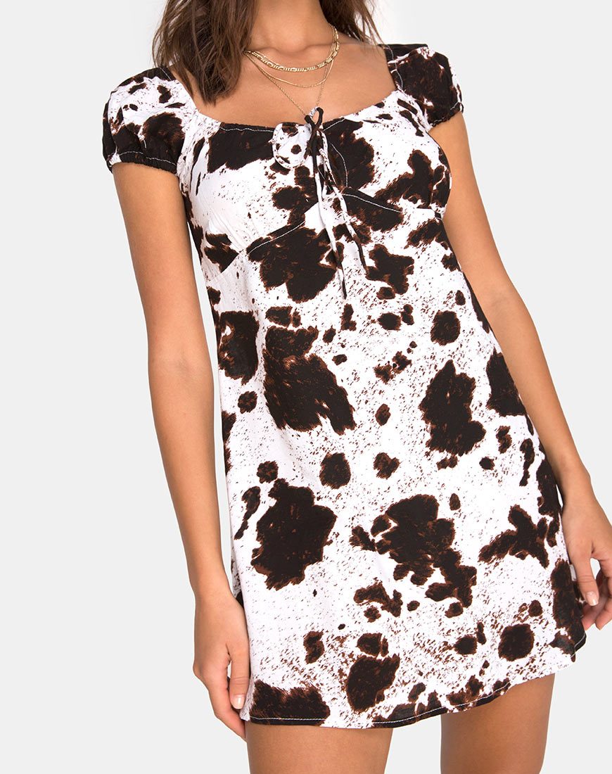 Image de la mini robe Gaval en peau de vache marron et blanche