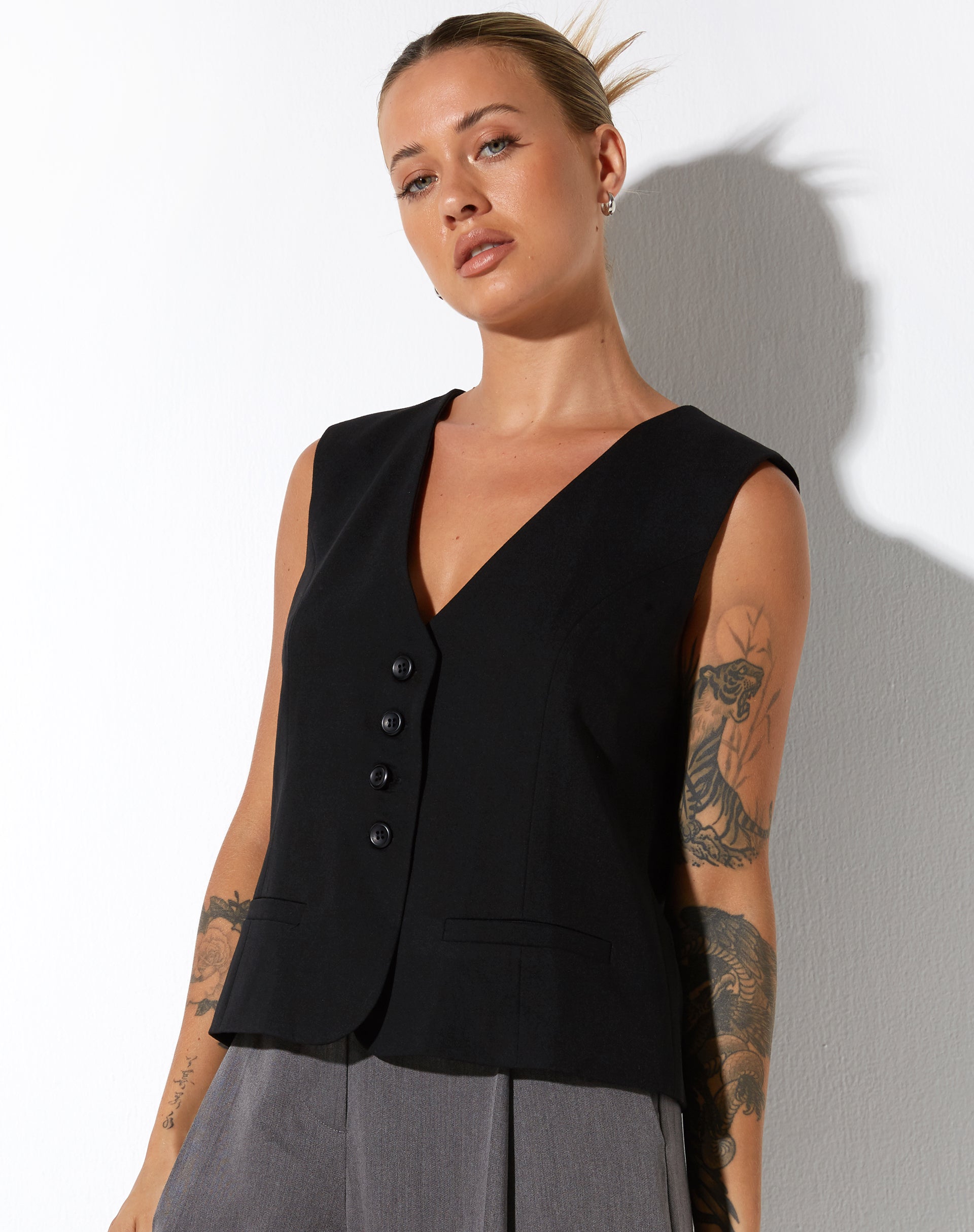 Image du gilet Gavan en tailleur noir