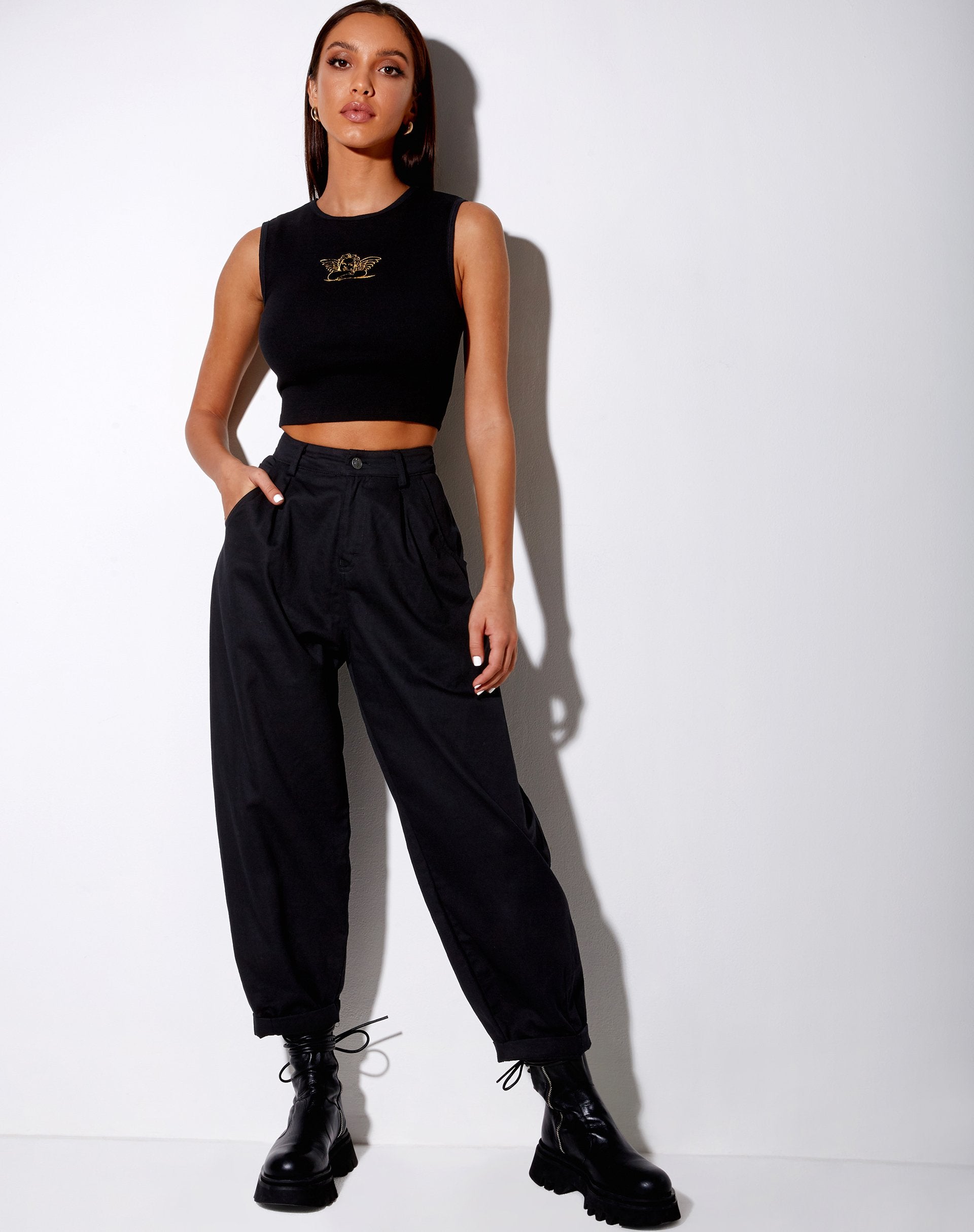 Image de Gimon Crop Top in Rib Black Angelo Embro