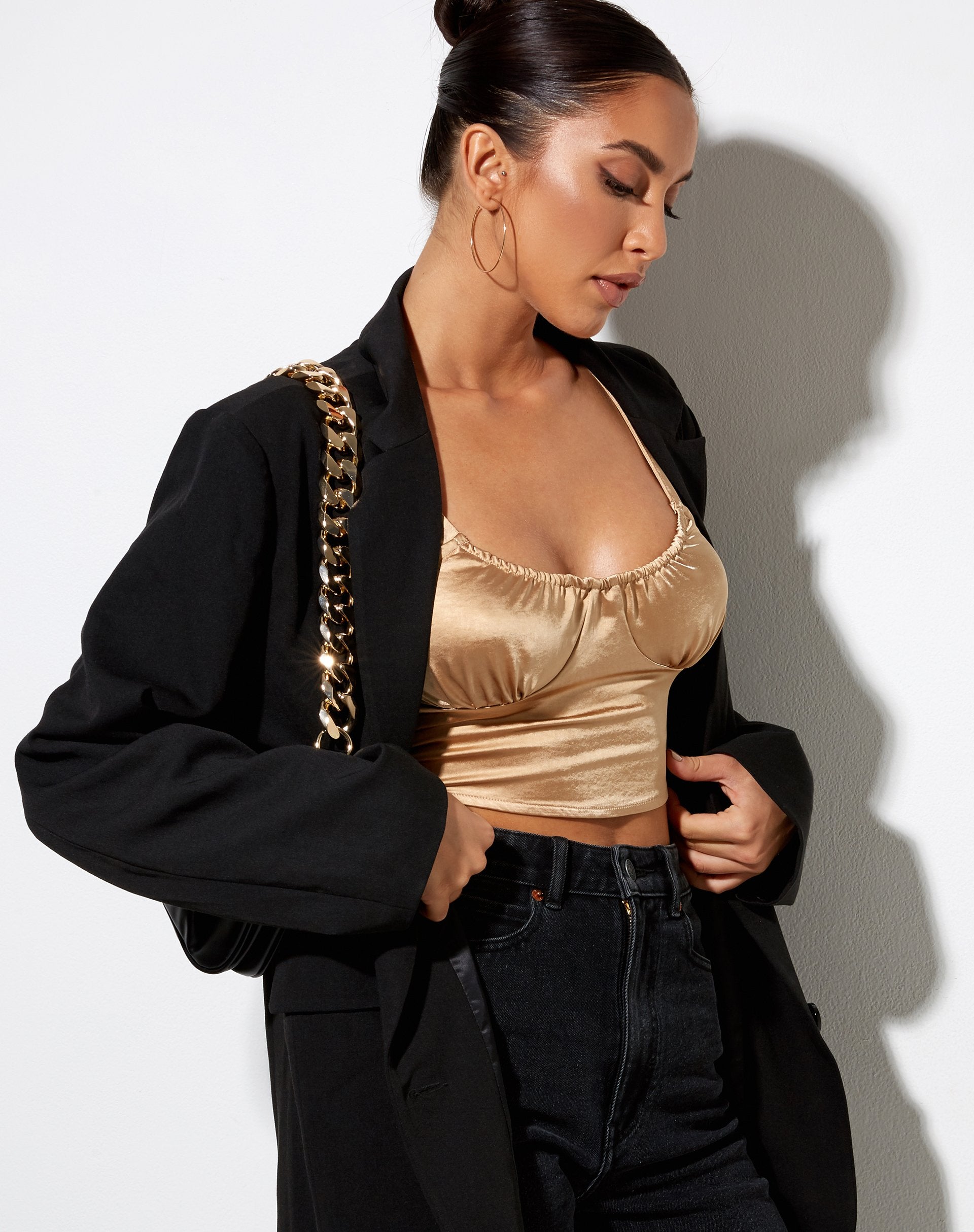 Image de la veste Gladis en satin sable doré