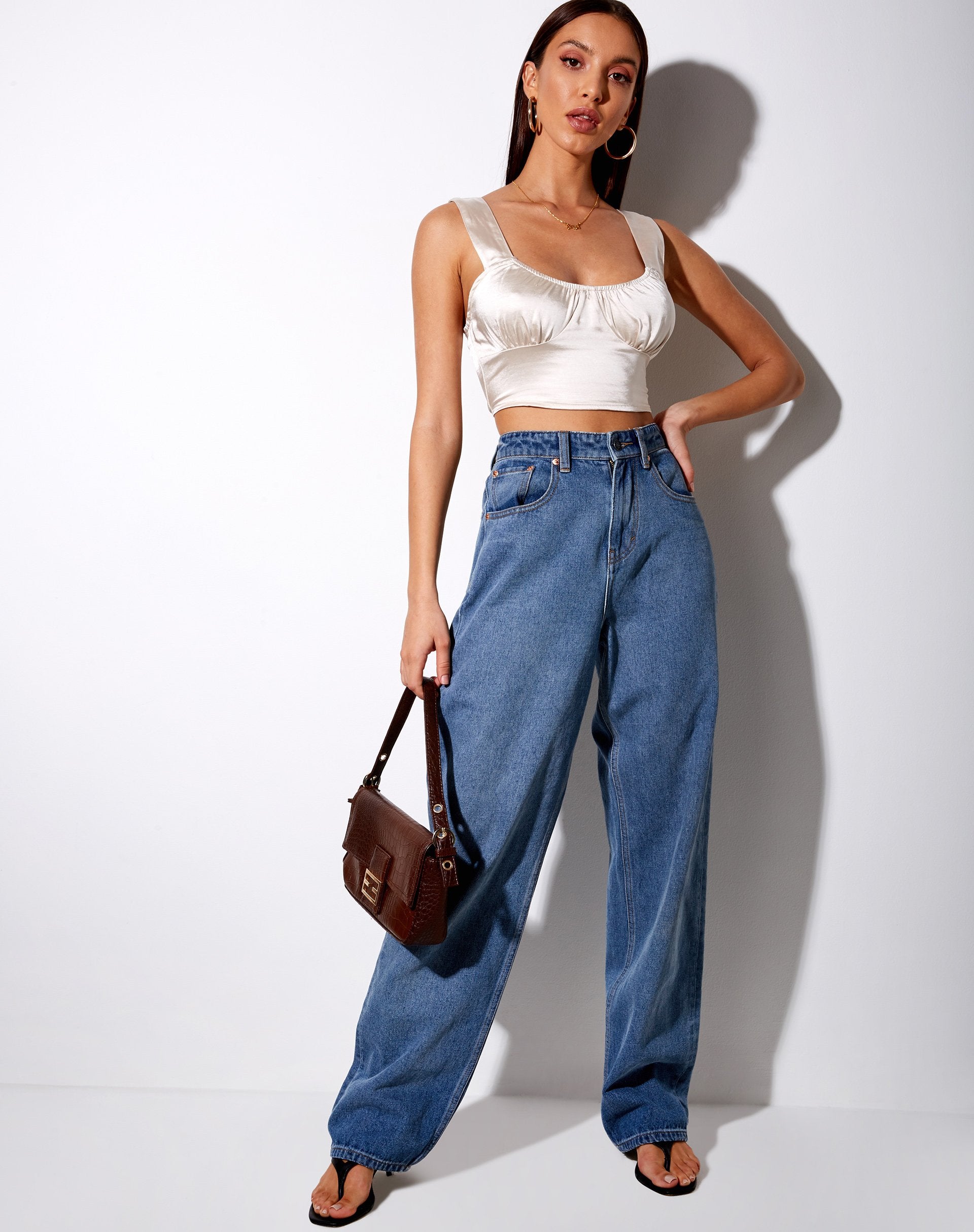 Image de Gladis Gilet Crop Top en satin Champagne
