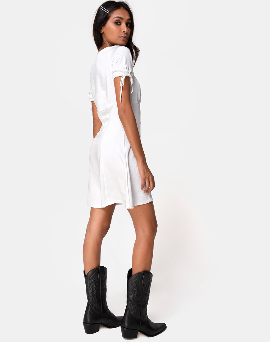 Image de la robe Guenette en satin Ivoire