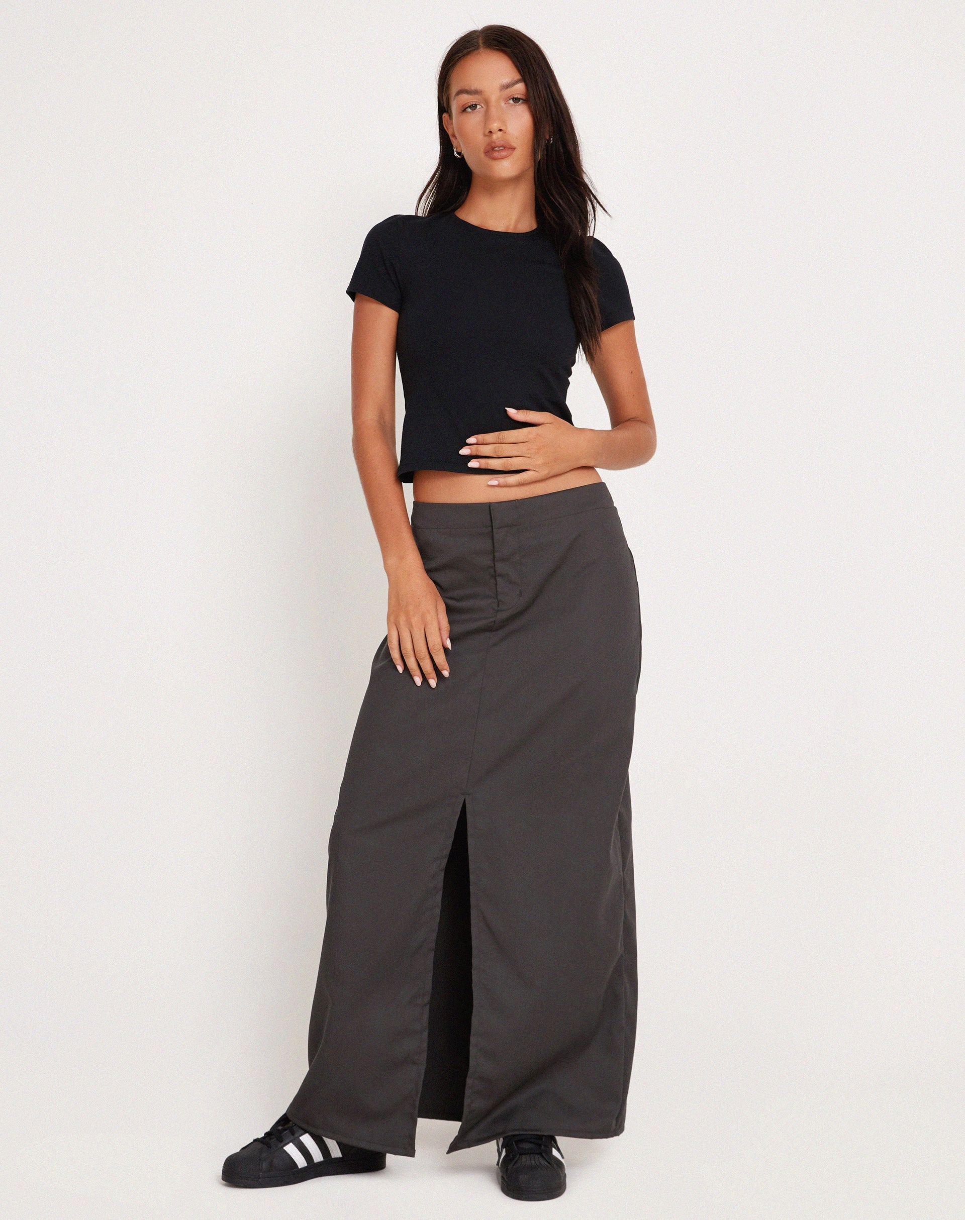 Image de Haisley Maxi Cargo Skirt in Dark Grey