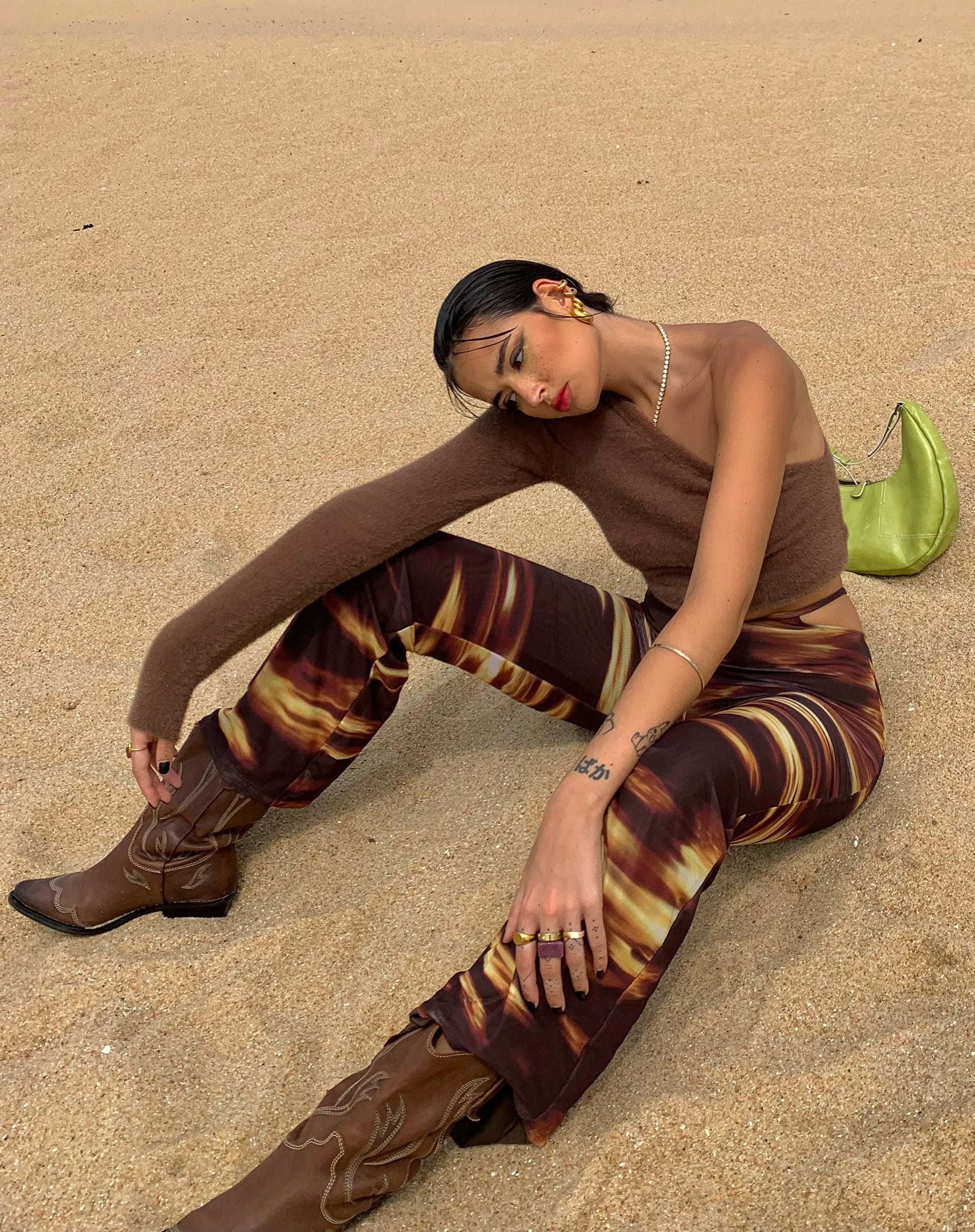 Image de marque de MOTEL X IRIS Mares Flare Trouser in Bleach Drip
