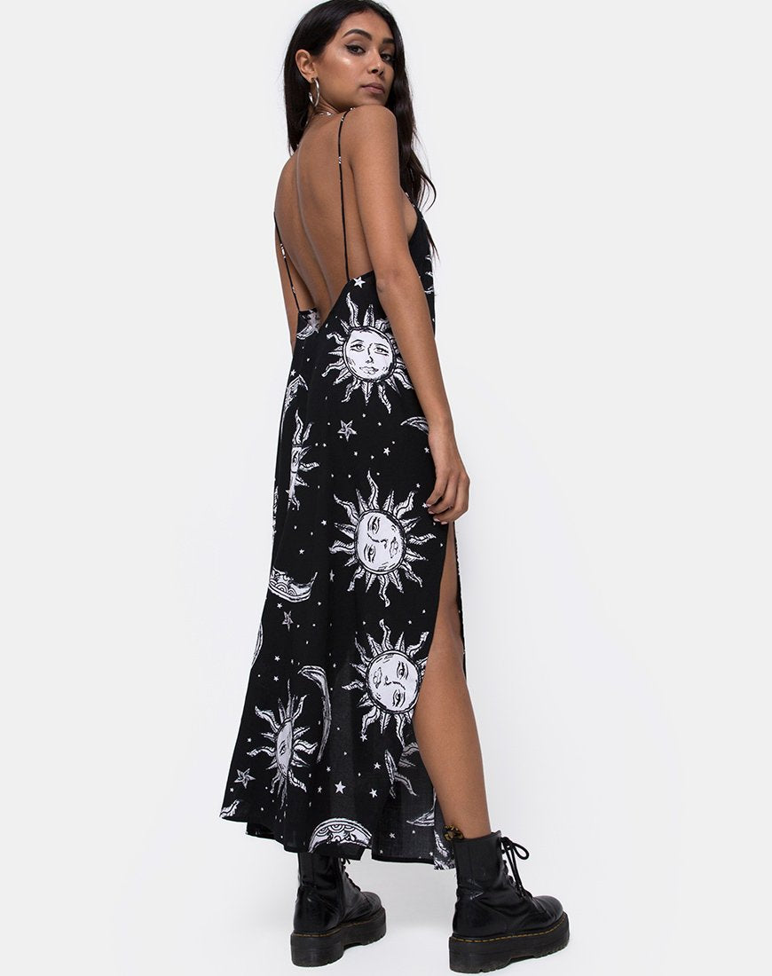 Hime Maxi Dress in Oversize Sun Moon and Stars (Robe longue surdimensionnée soleil, lune et étoiles)
