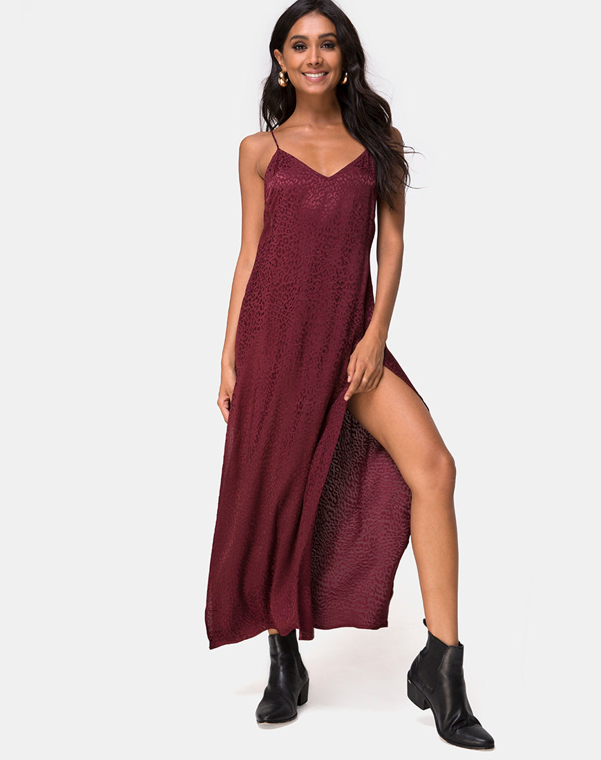 Image de la robe Hime en satin Cheetah Burgundy