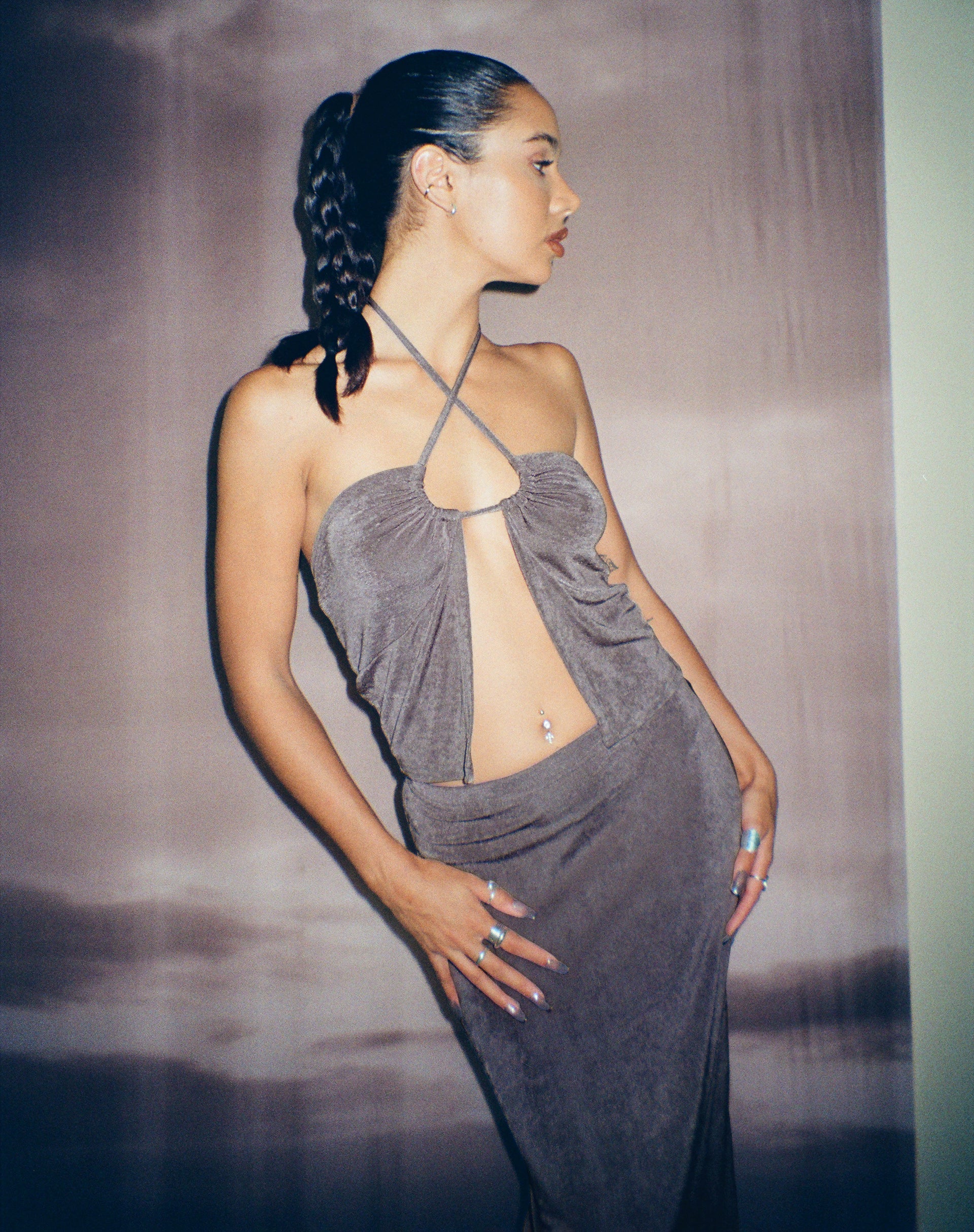 Image de Hiriko Halter Top in Charcoal